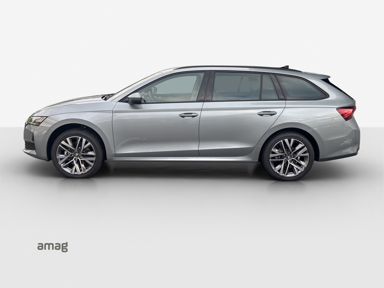 SKODA Octavia Combi 2.0 TSI DSG Selection 4x4-image-1