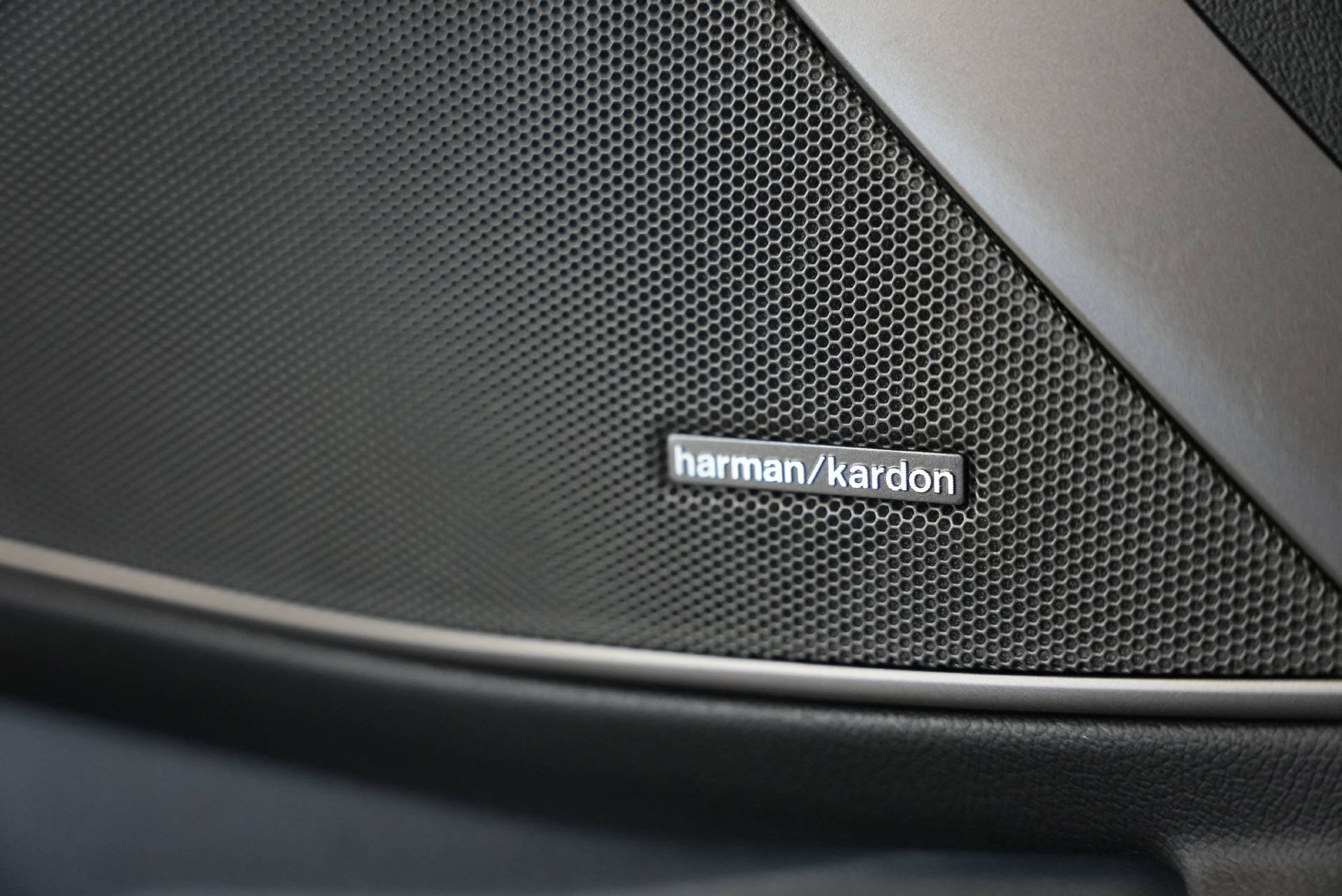 BMW M3 Touring xDrive Competition M LCI Frozen Dark Grey-image-15