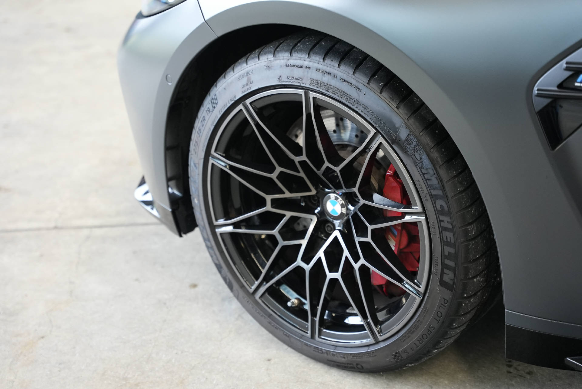 BMW M3 Touring xDrive Competition M LCI Frozen Dark Grey-image-5