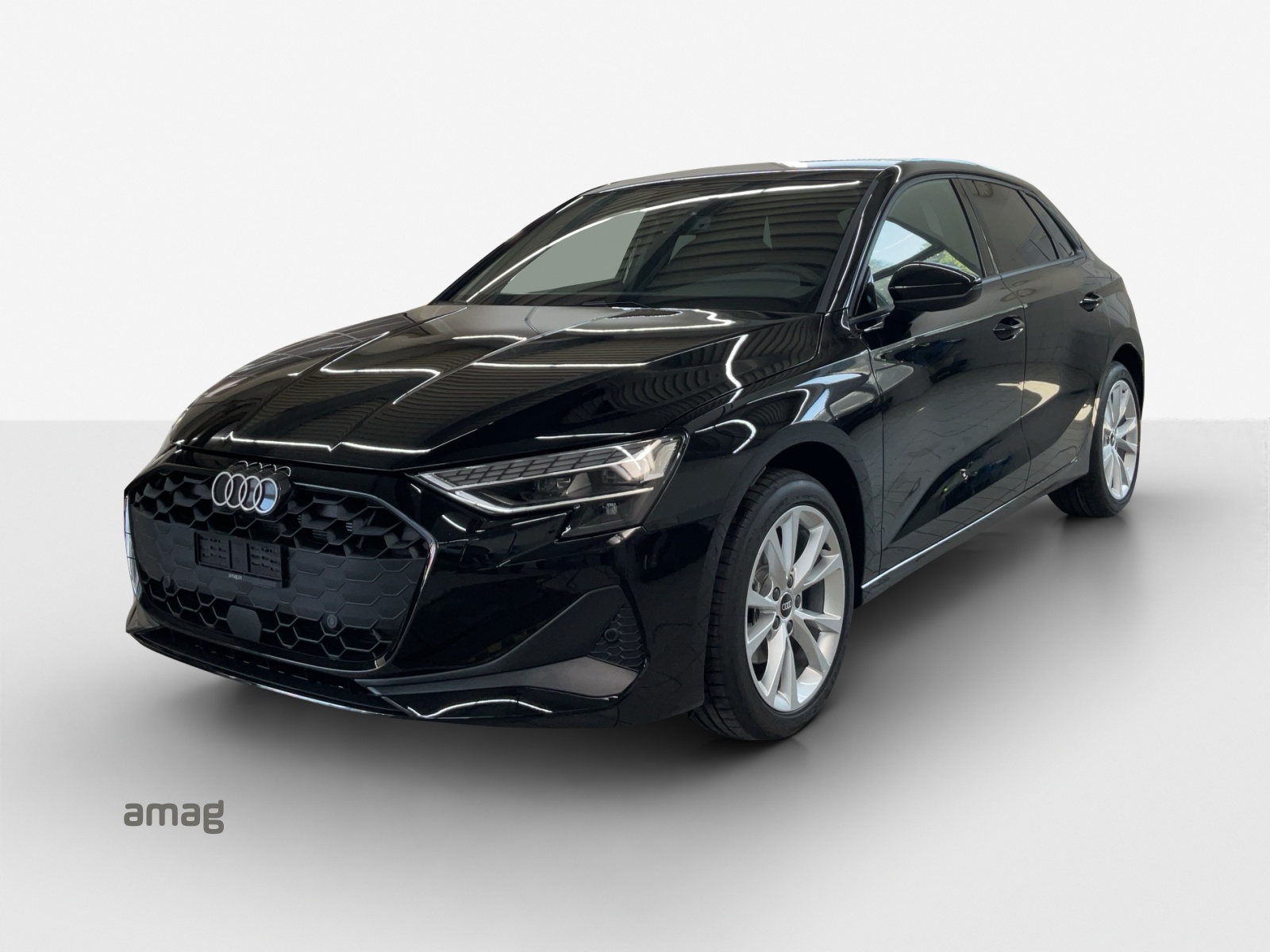 AUDI A3 Sportback TFSI 110 kW Attraction S tronic-image-0