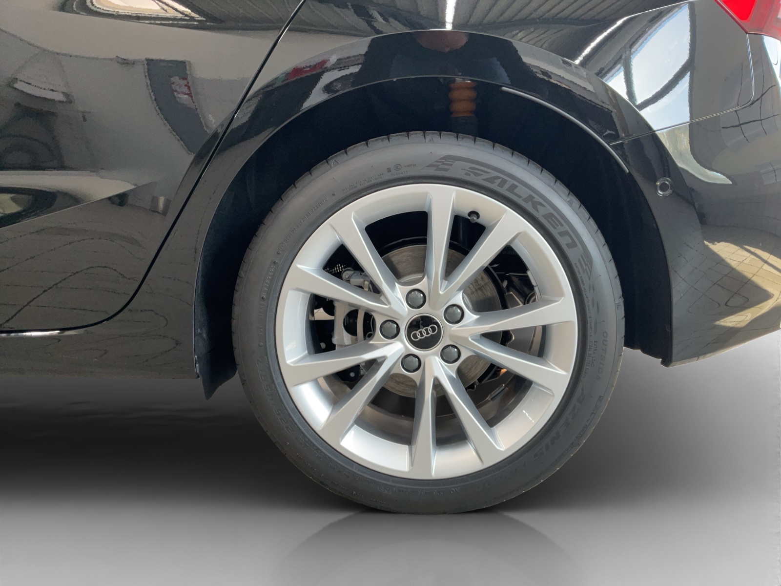 AUDI A3 Sportback TFSI 110 kW Attraction S tronic-image-13