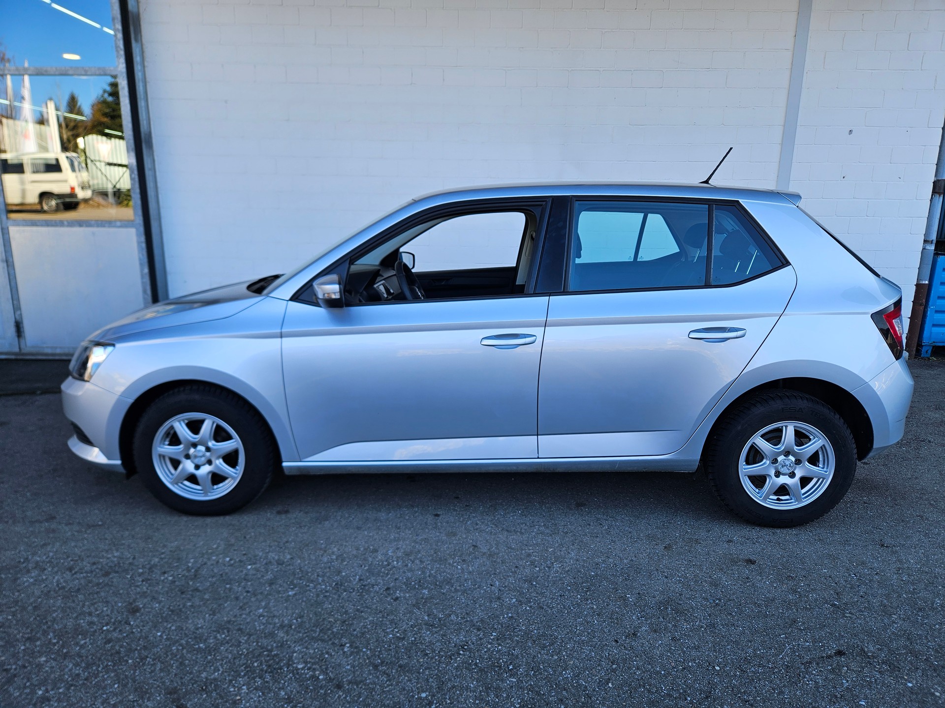 SKODA Fabia 1.0 Active-image-2