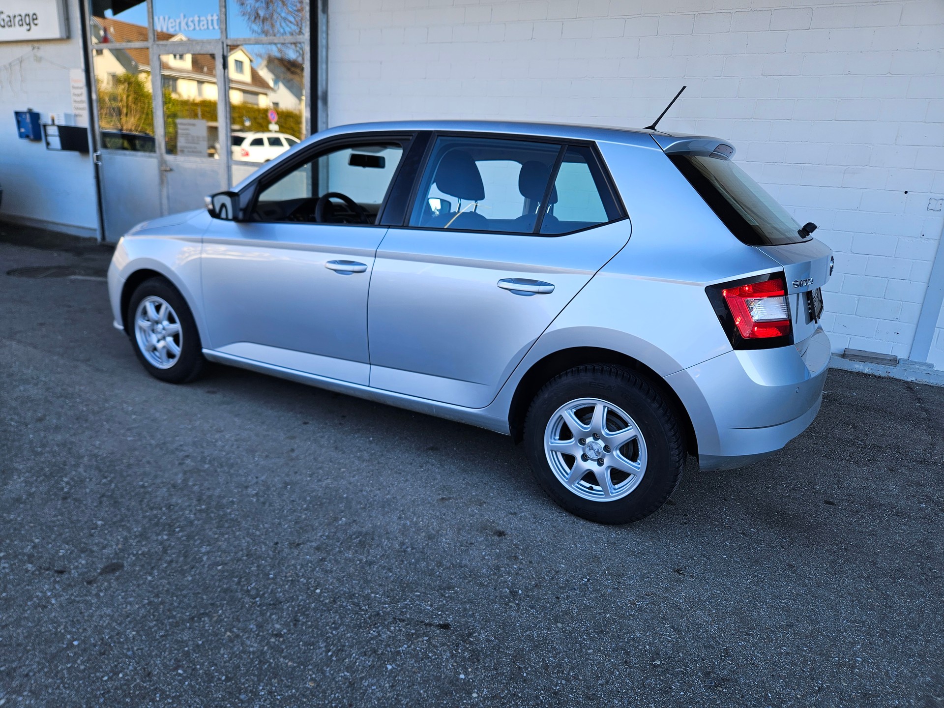 SKODA Fabia 1.0 Active-image-1