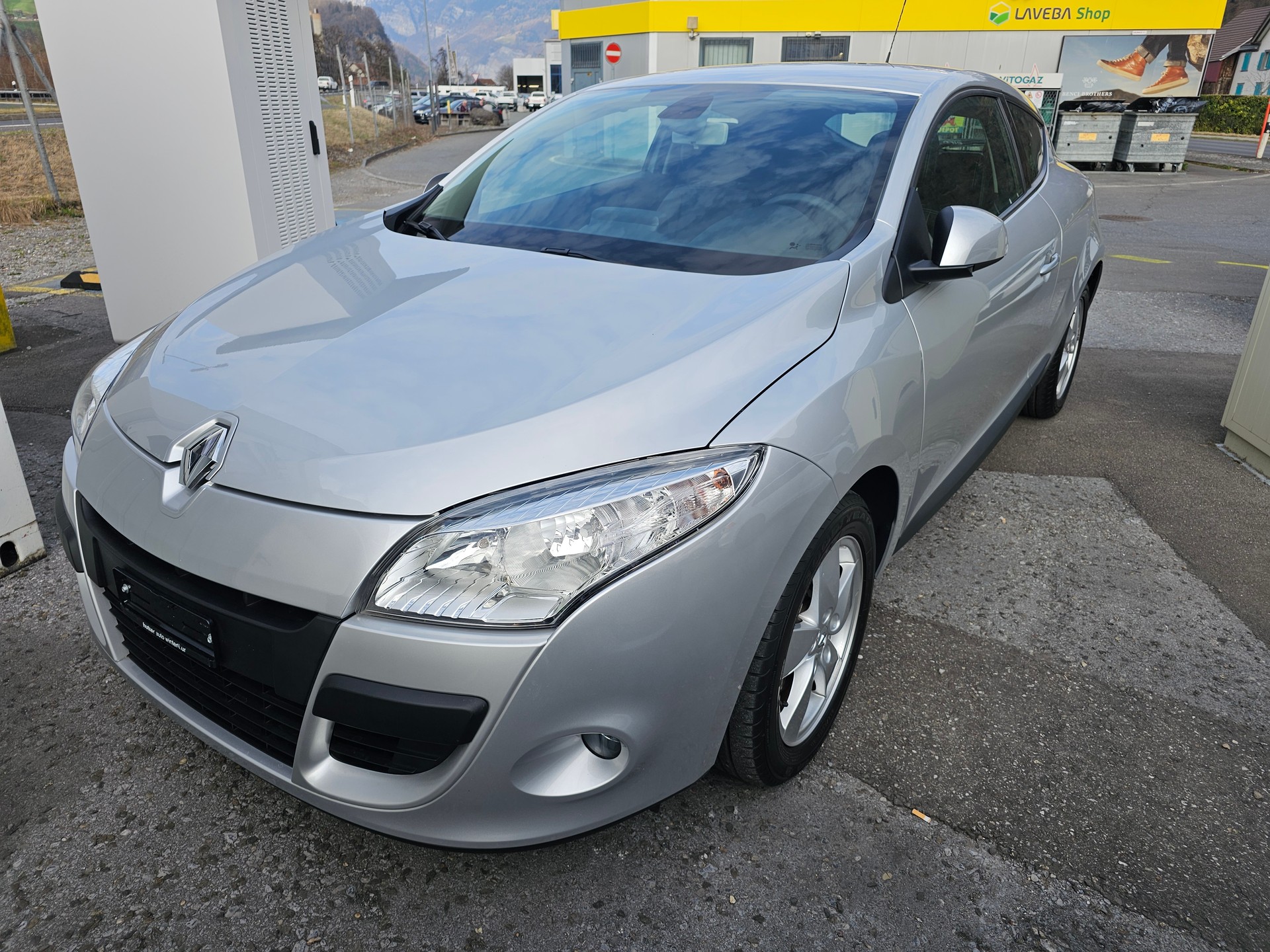 RENAULT Mégane Coupé 1.6 16V Dynamique-image-0