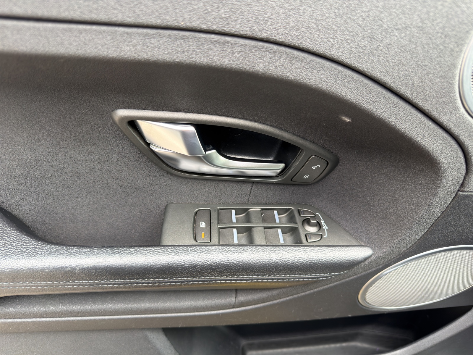 LAND ROVER Range Rover Evoque 2.0 Si4 Dynamic AT6-image-9