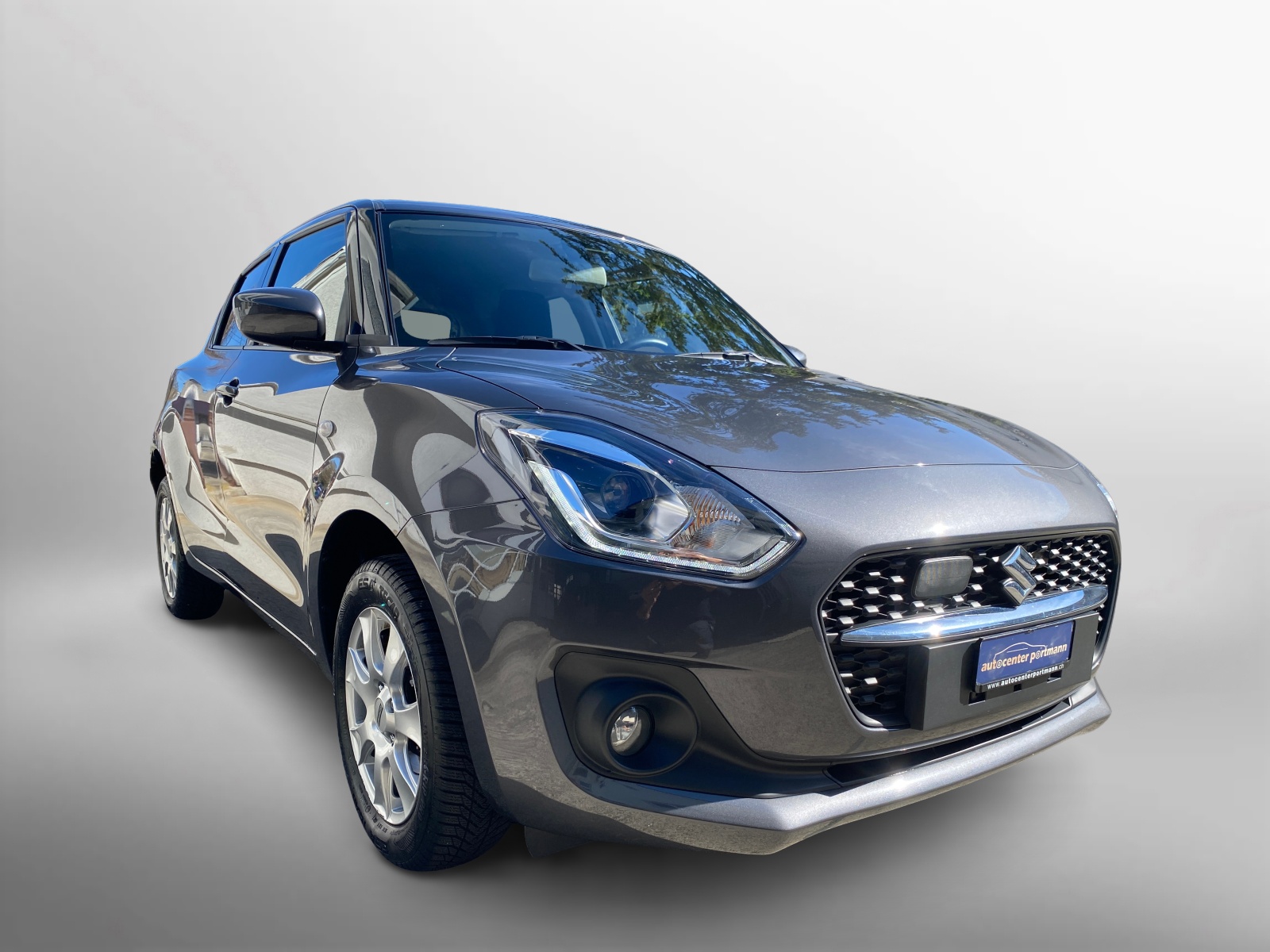 SUZUKI Swift 1.2 Compact + 4x4 Hybrid-showroom-element-1