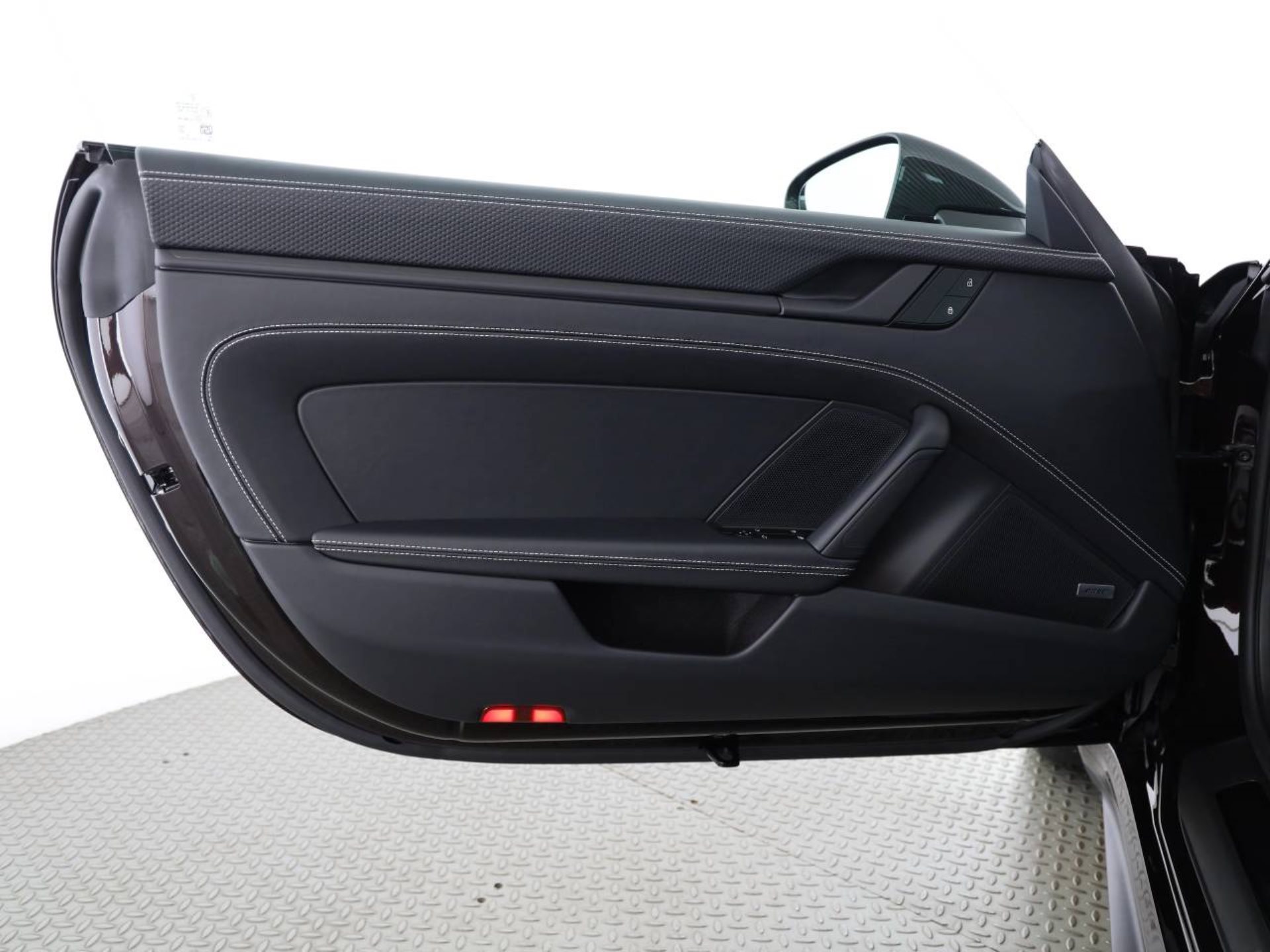 PORSCHE 911 GT3 mit Touring-Paket-image-17