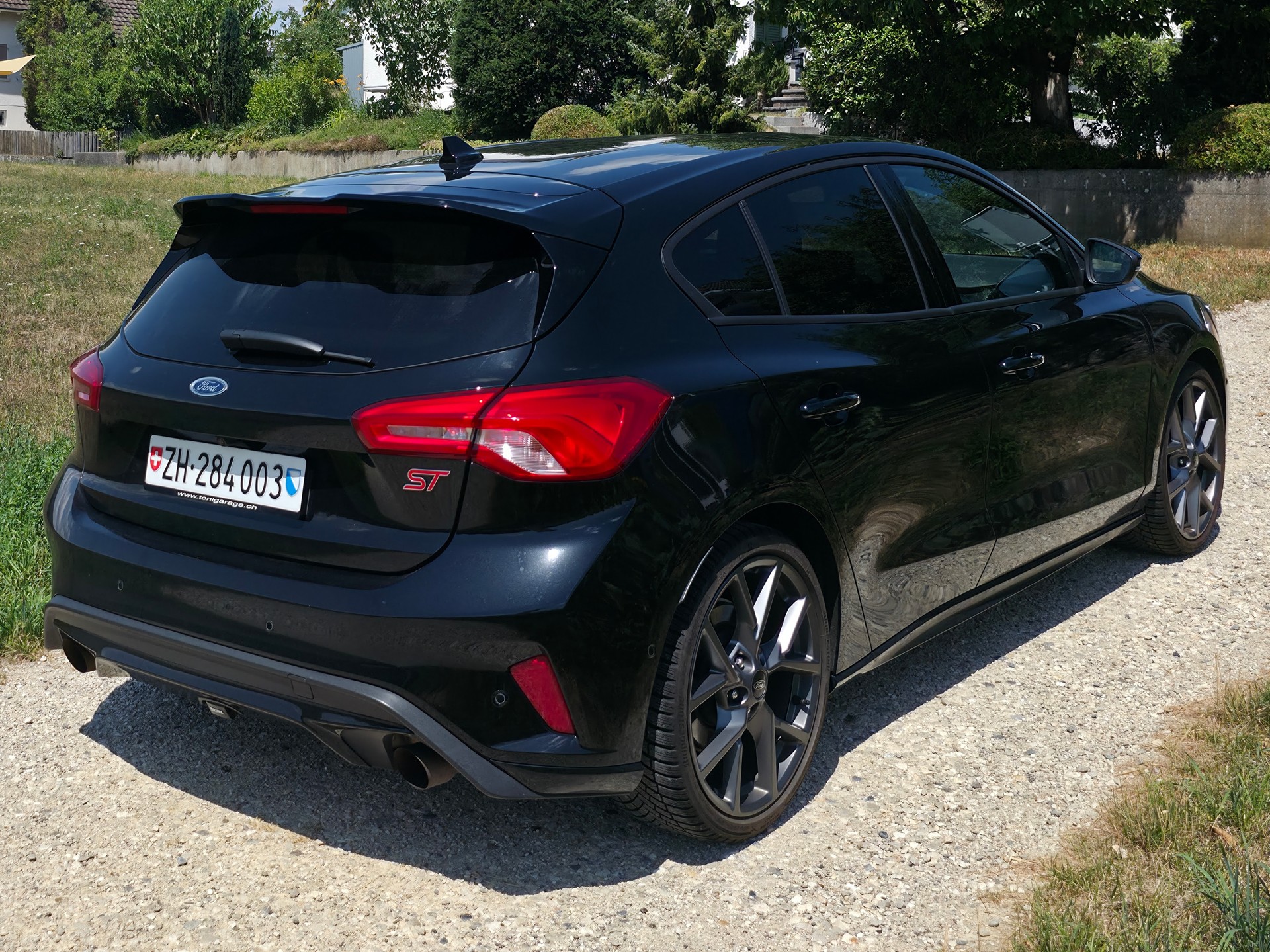 FORD Focus ST 2.3 280 PS inkl. AHK-image-2