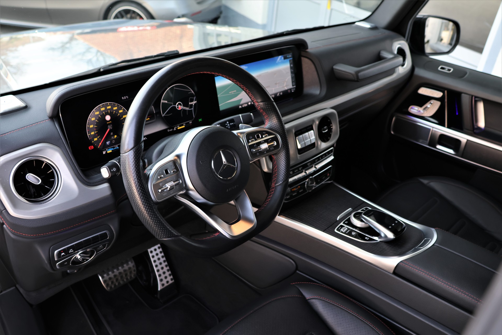 MERCEDES-BENZ G 350 d AMG Line 9G-Tronic (CH) "Manufaktur"-image-10