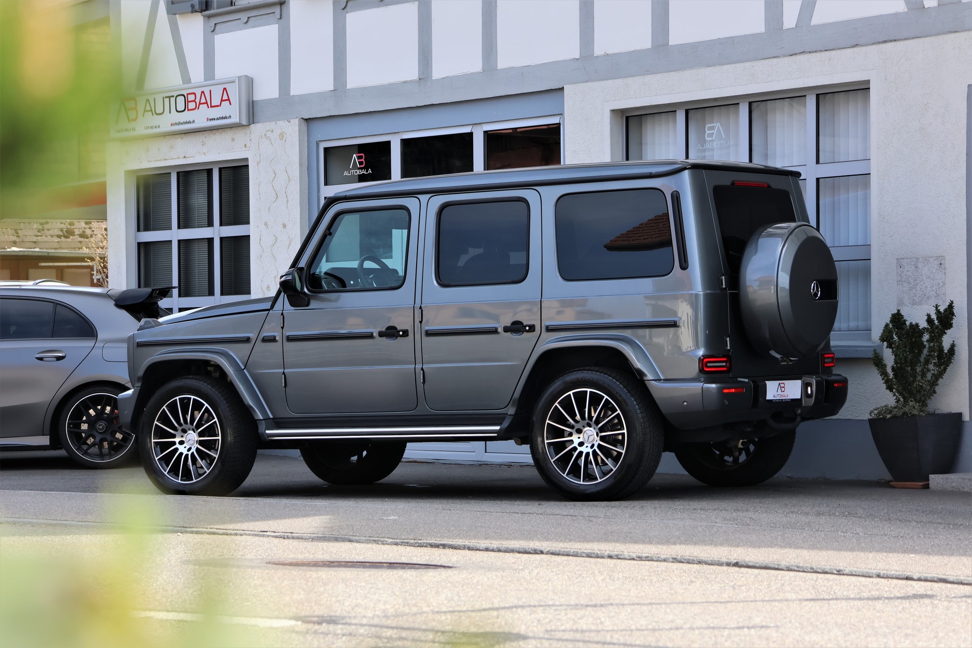 MERCEDES-BENZ G 350 d AMG Line 9G-Tronic (CH) "Manufaktur"-image-4