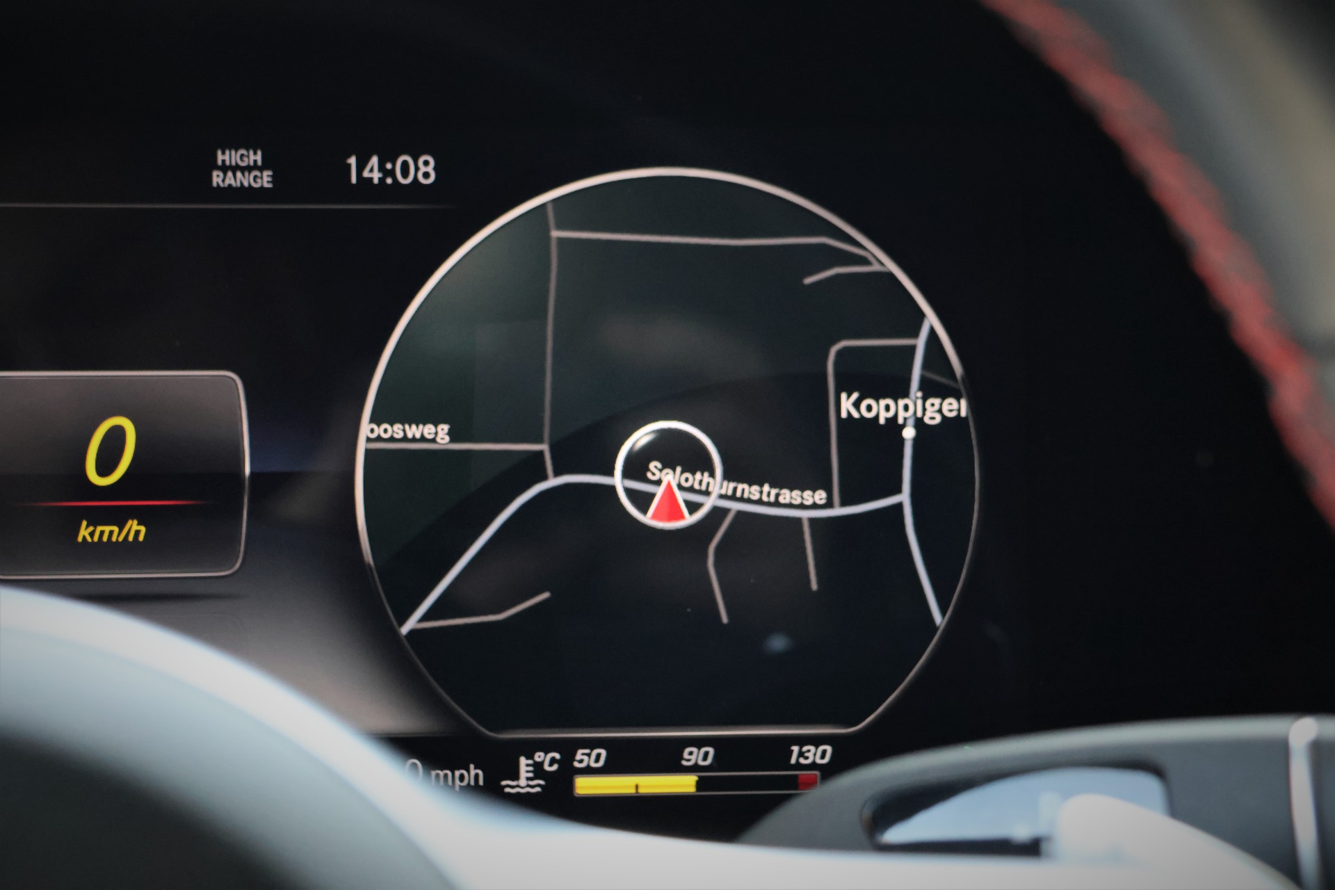 MERCEDES-BENZ G 350 d AMG Line 9G-Tronic (CH) "Manufaktur"-image-33