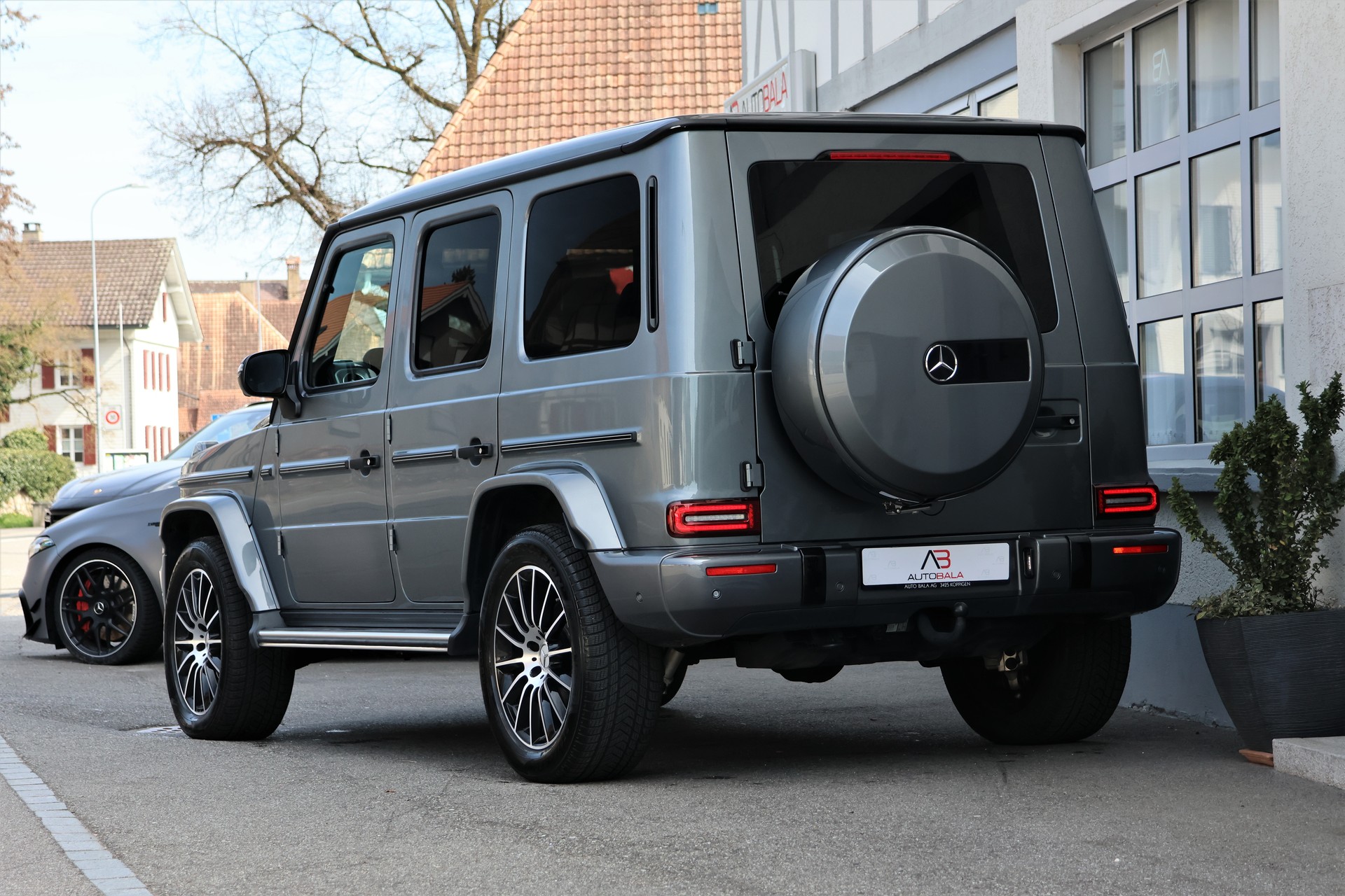 MERCEDES-BENZ G 350 d AMG Line 9G-Tronic (CH) "Manufaktur"-image-2