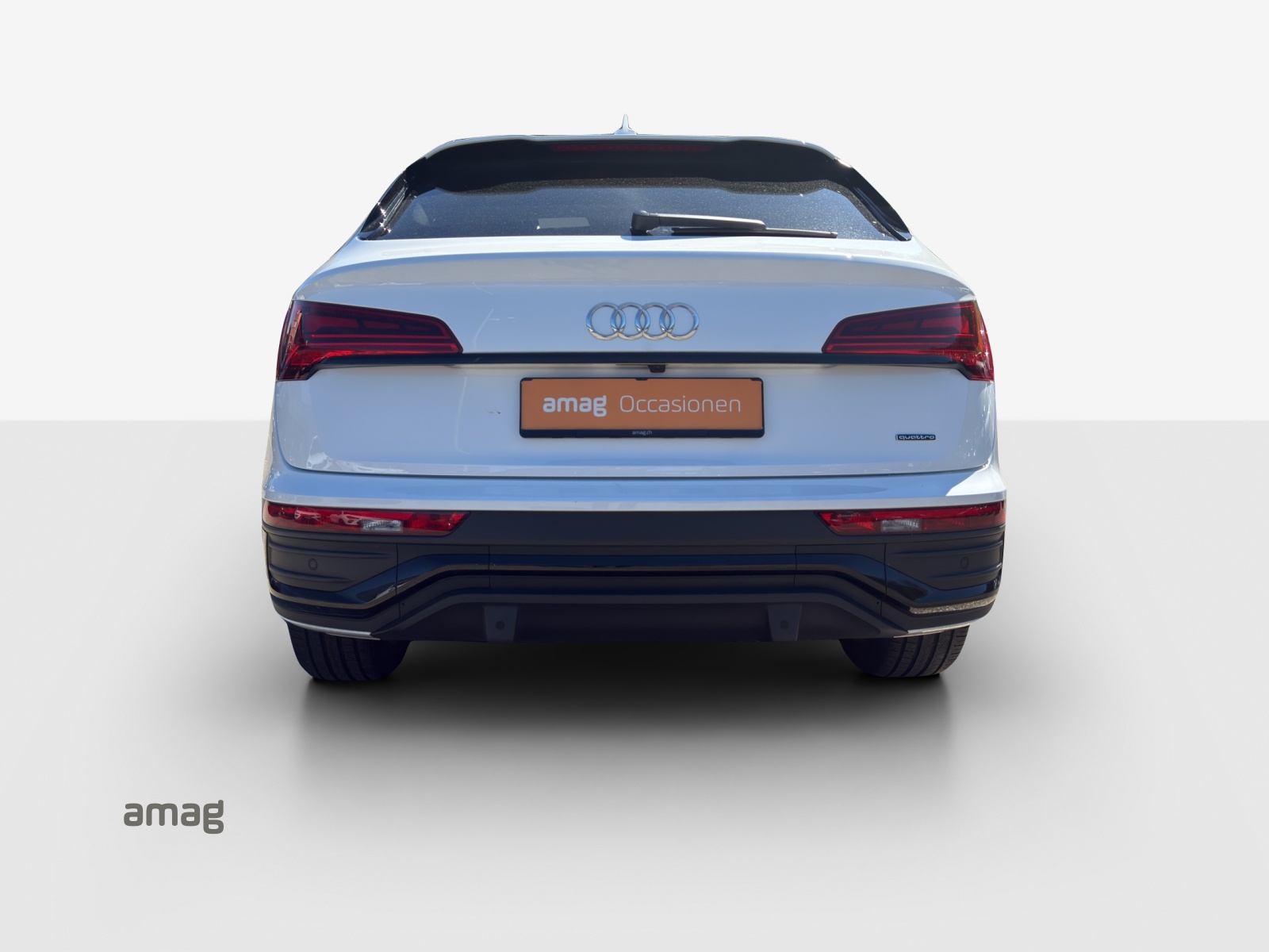 AUDI Q5 Sportback 40 TDI Blackedition quattro S-tronic-image-3