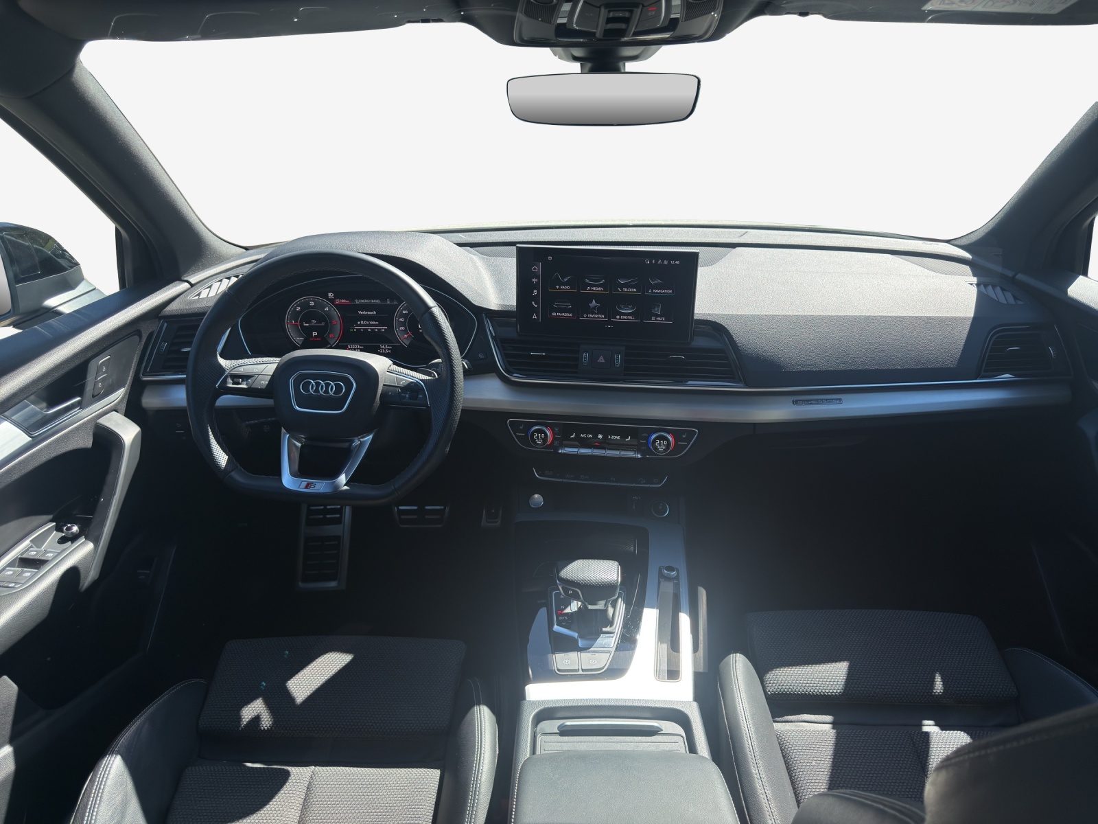 AUDI Q5 Sportback 40 TDI Blackedition quattro S-tronic-image-8