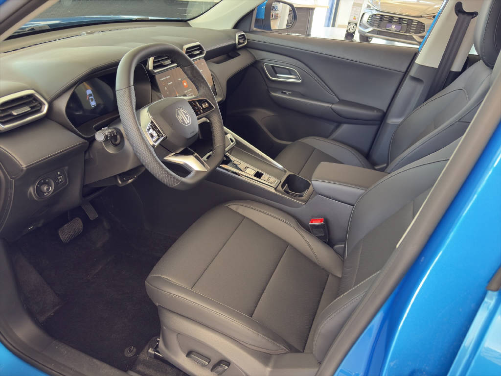 MG ZS 1.5 Hybrid+ Luxury-image-4