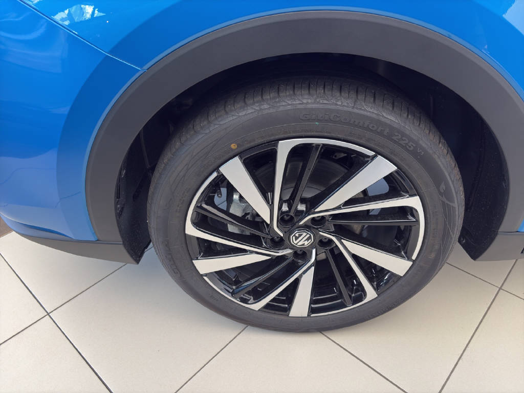 MG ZS 1.5 Hybrid+ Luxury-image-9
