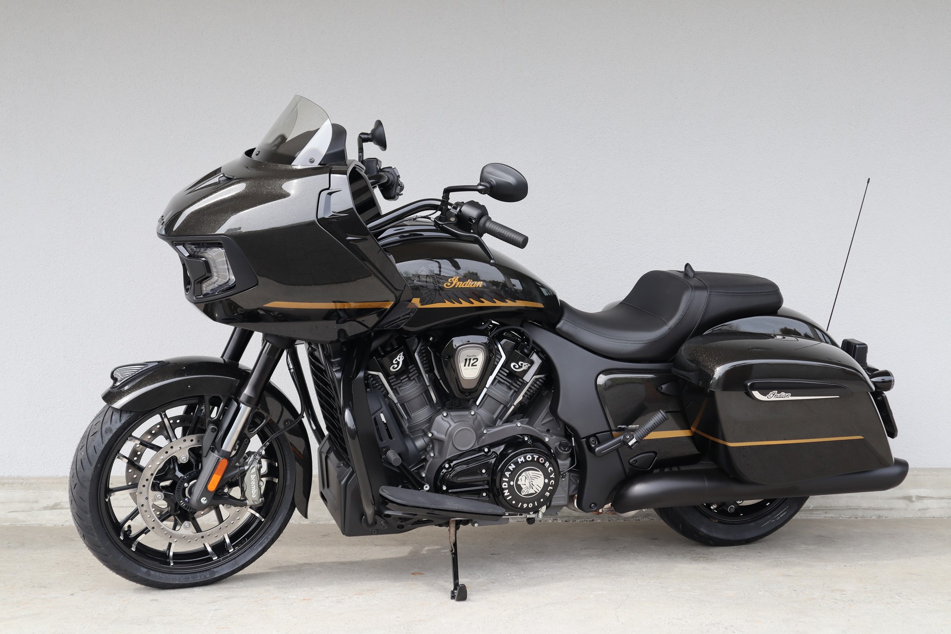INDIAN Challenger Dark Horse-image-4