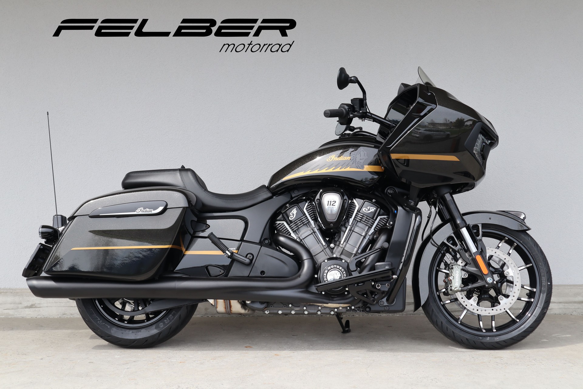 INDIAN Challenger Dark Horse