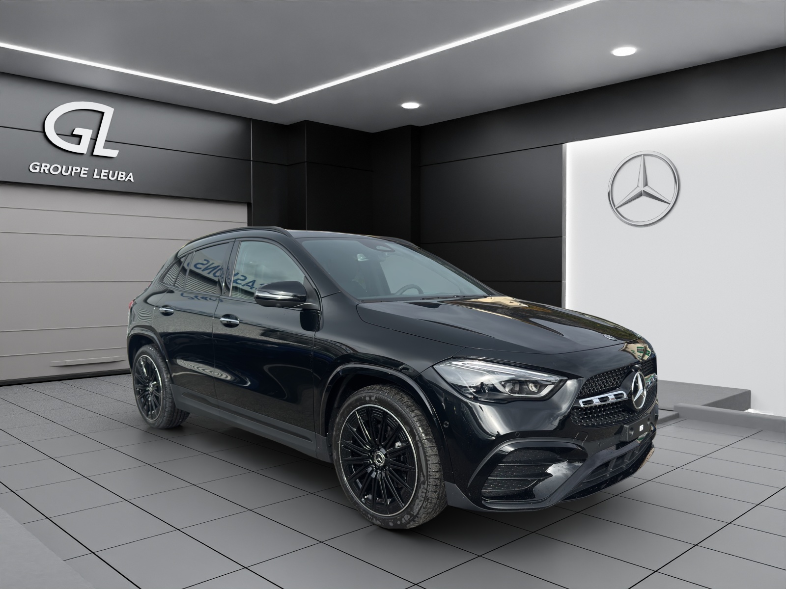 Photo MERCEDES-BENZ GLA-220 GLA 220d 4Matic 8G-DCTSwiss Star