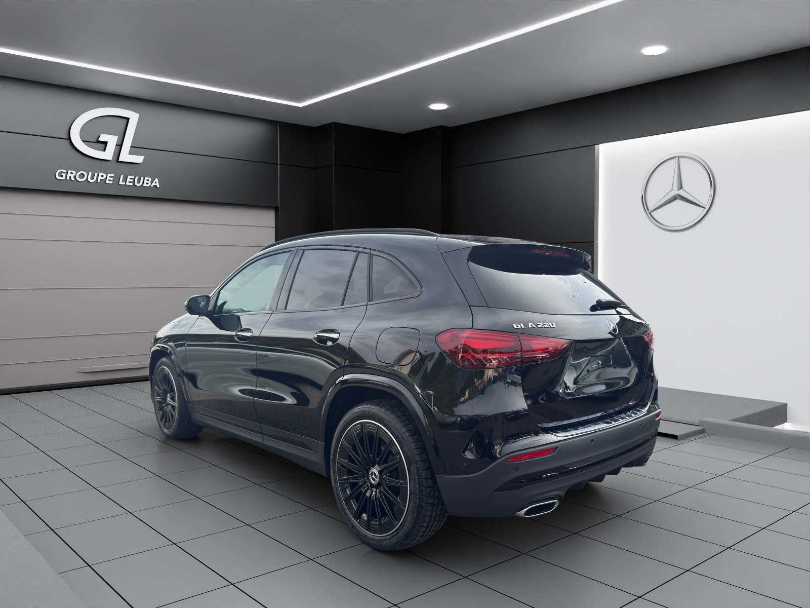 Image MERCEDES-BENZ GLA-220 GLA 220d 4Matic 8G-DCTSwiss Star