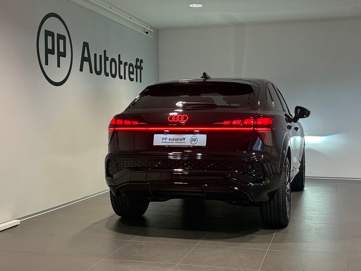 AUDI Q3 Sportback 110 kW TFSI S tronic-image-13