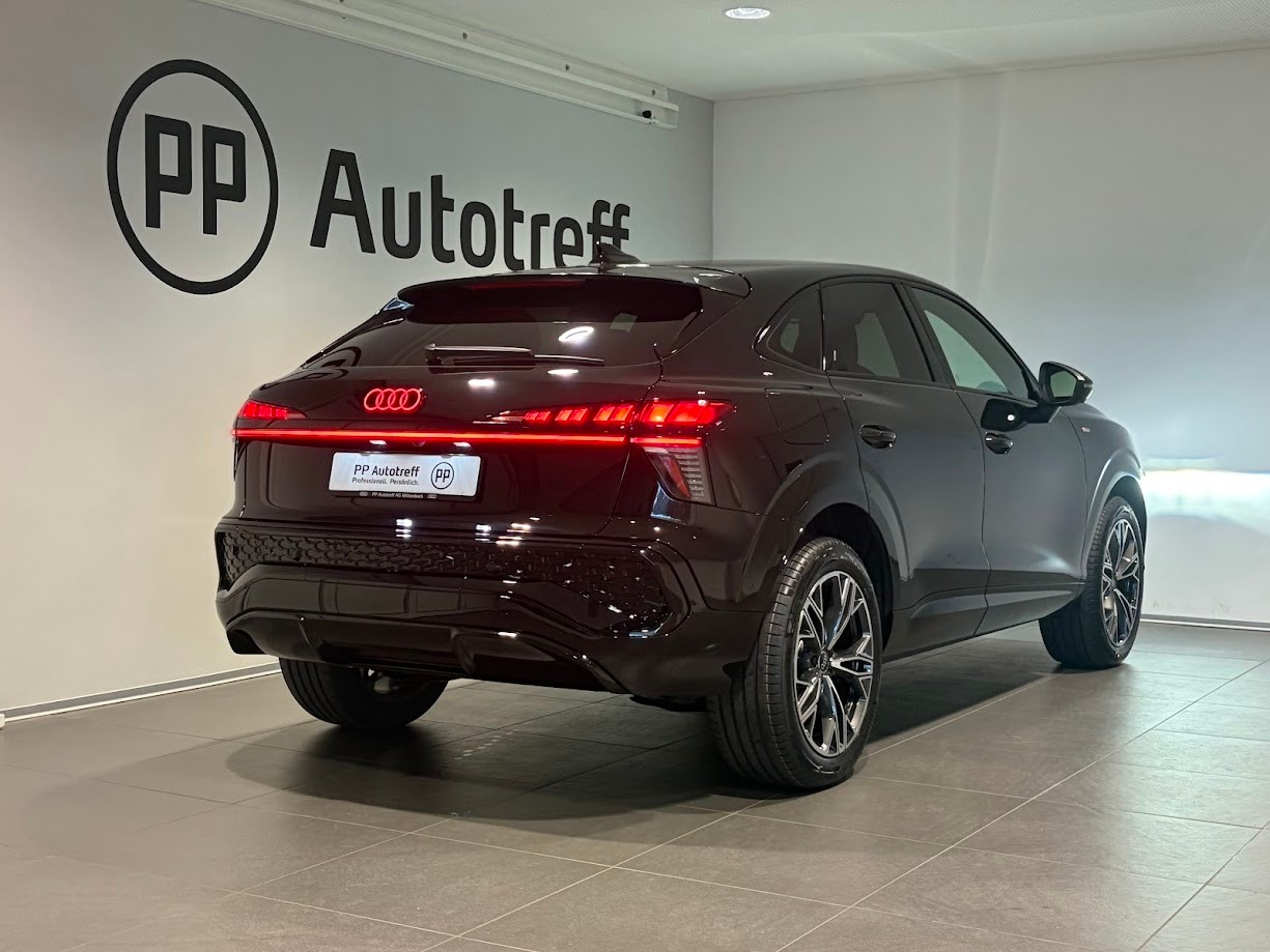 AUDI Q3 Sportback 110 kW TFSI S tronic-image-14