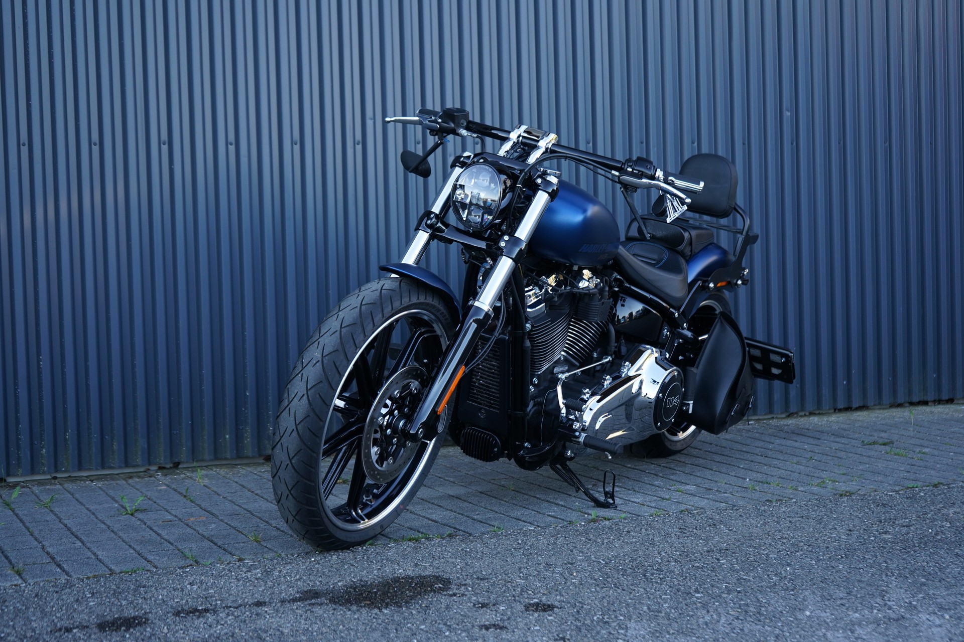 HARLEY-DAVIDSON FXBRS Breakout 114 ABS-showroom-element-2