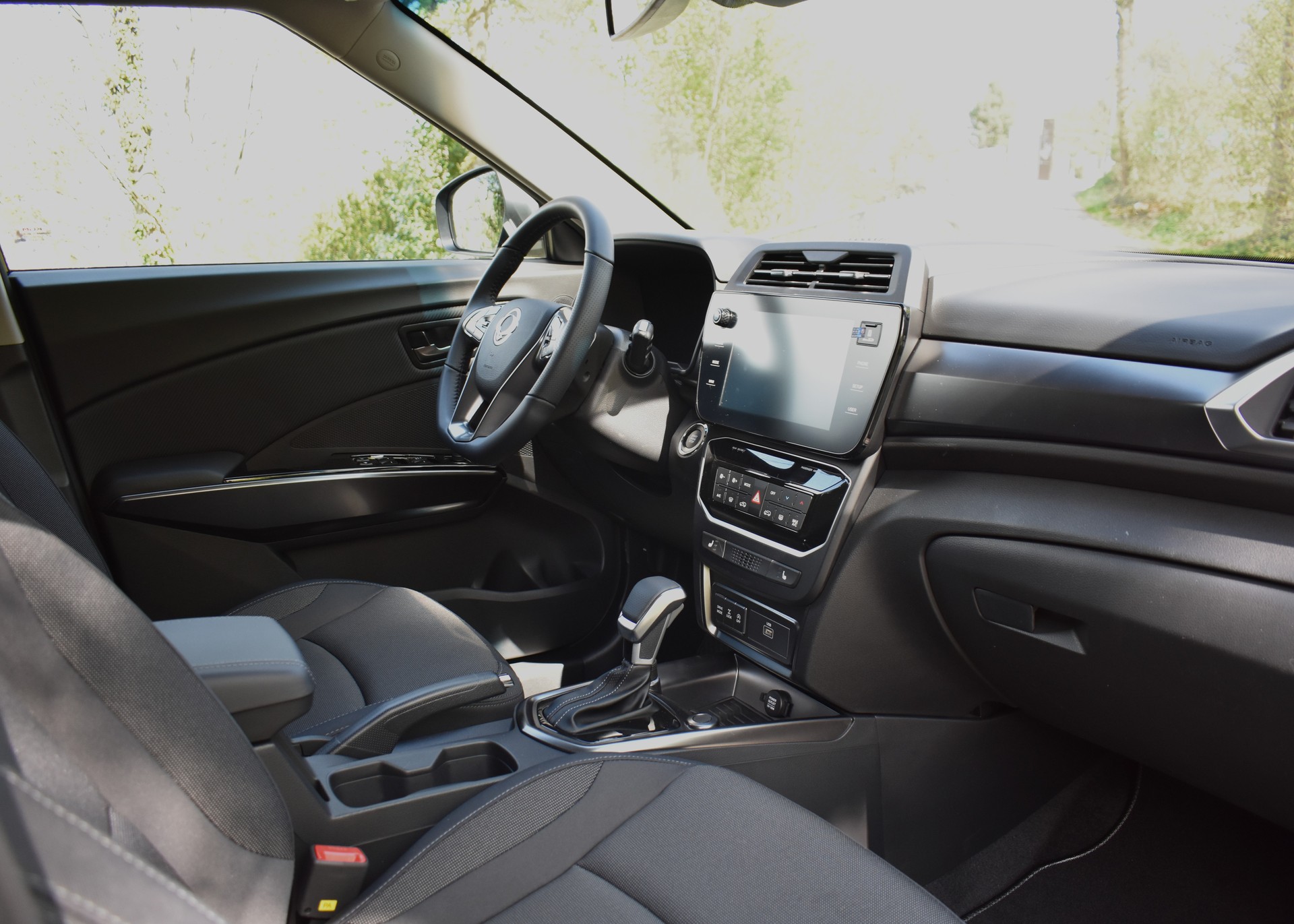 KGM-SsangYong Tivoli 1.5 T GDI Steel 4WD Automat-image-9