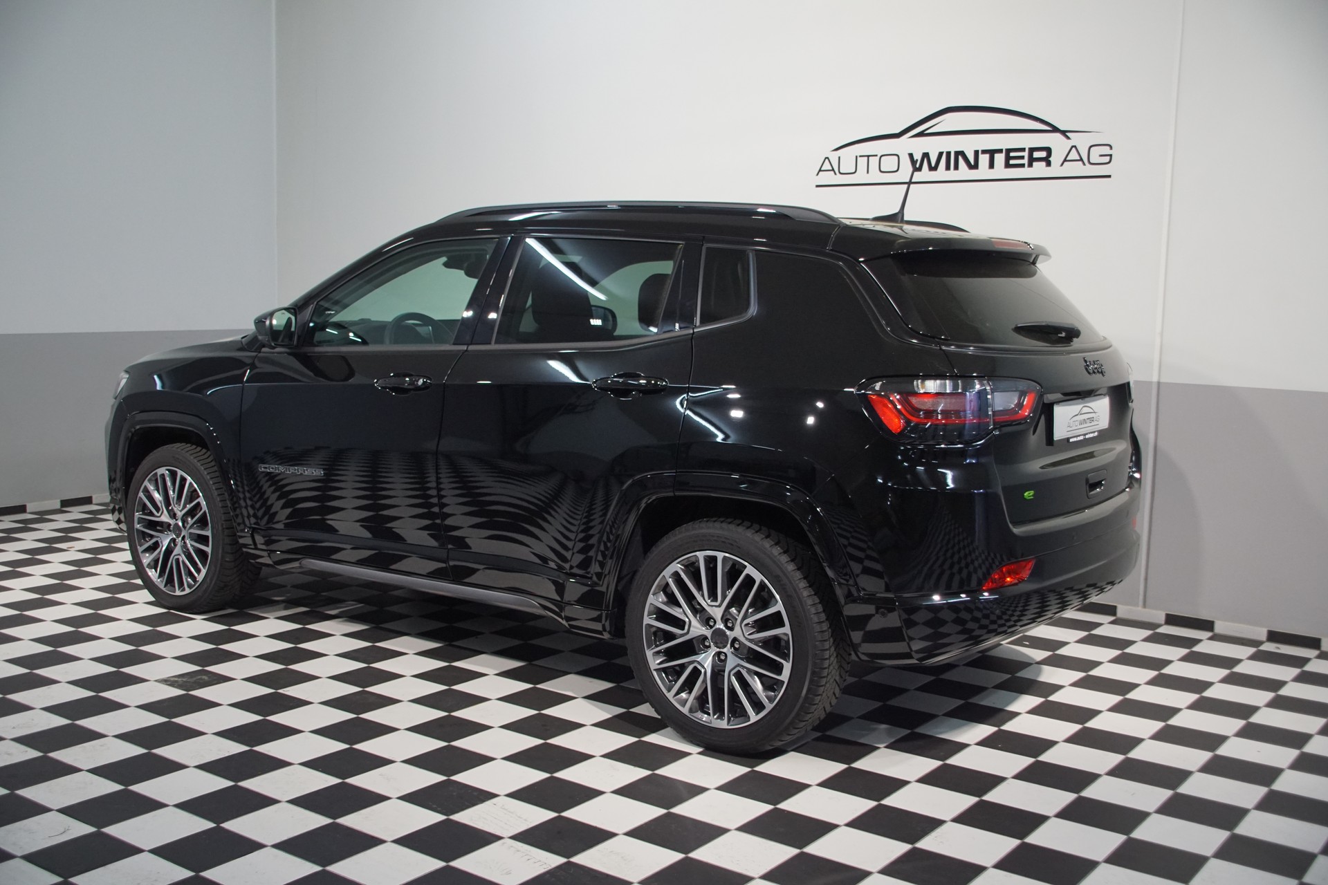 JEEP Compass 4x2 1.5 T MHEV Summit **SWISS**-image-7