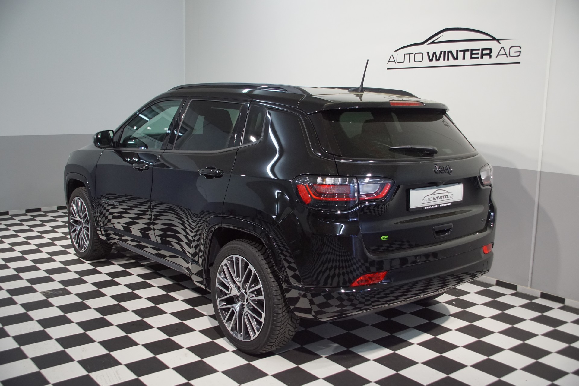 JEEP Compass 4x2 1.5 T MHEV Summit **SWISS**-image-5