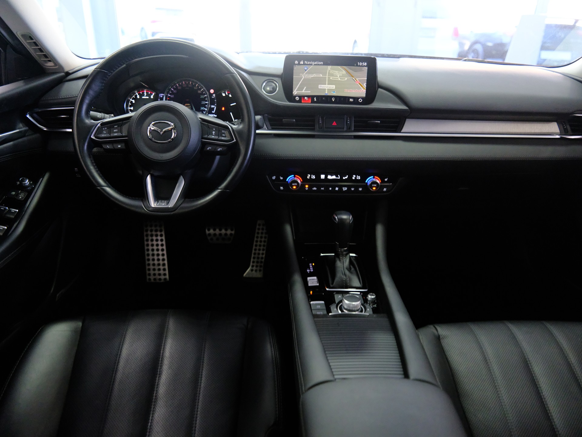 MAZDA 6 Sportwagon SKYACTIV-G 194 Revolution Automat-image-13