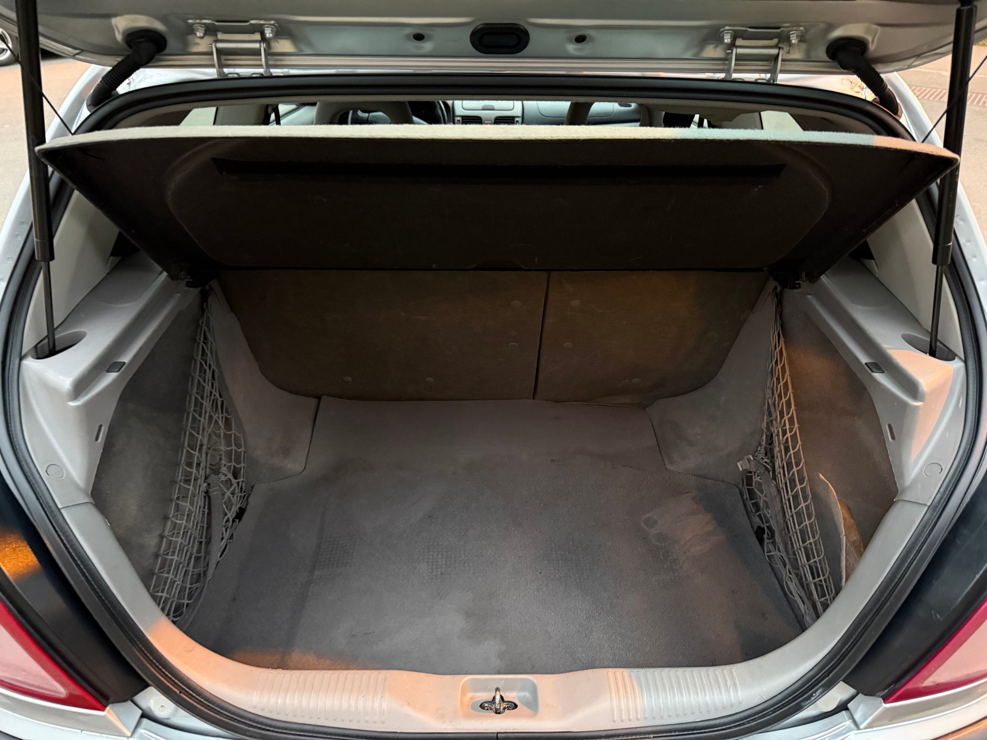 NISSAN Almera 1.8 16V Ambience-image-18