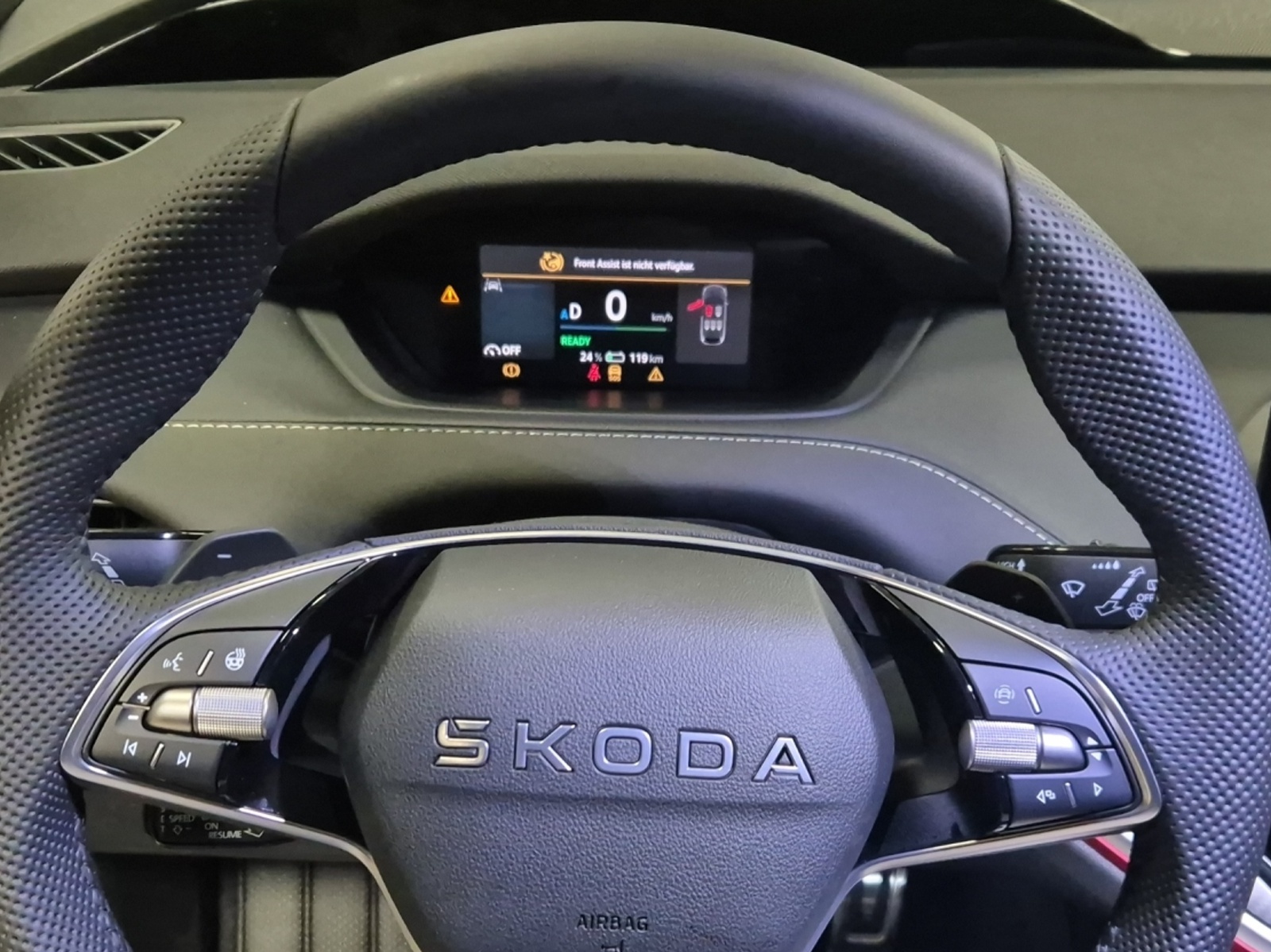 SKODA Enyaq 85x Sportline 4x4-image-9