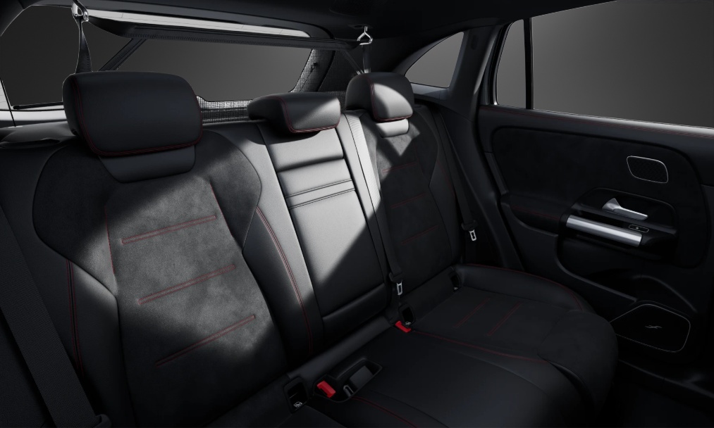 MERCEDES-BENZ EQA 350 66,5 kWh 4Matic Swiss Star-image-7