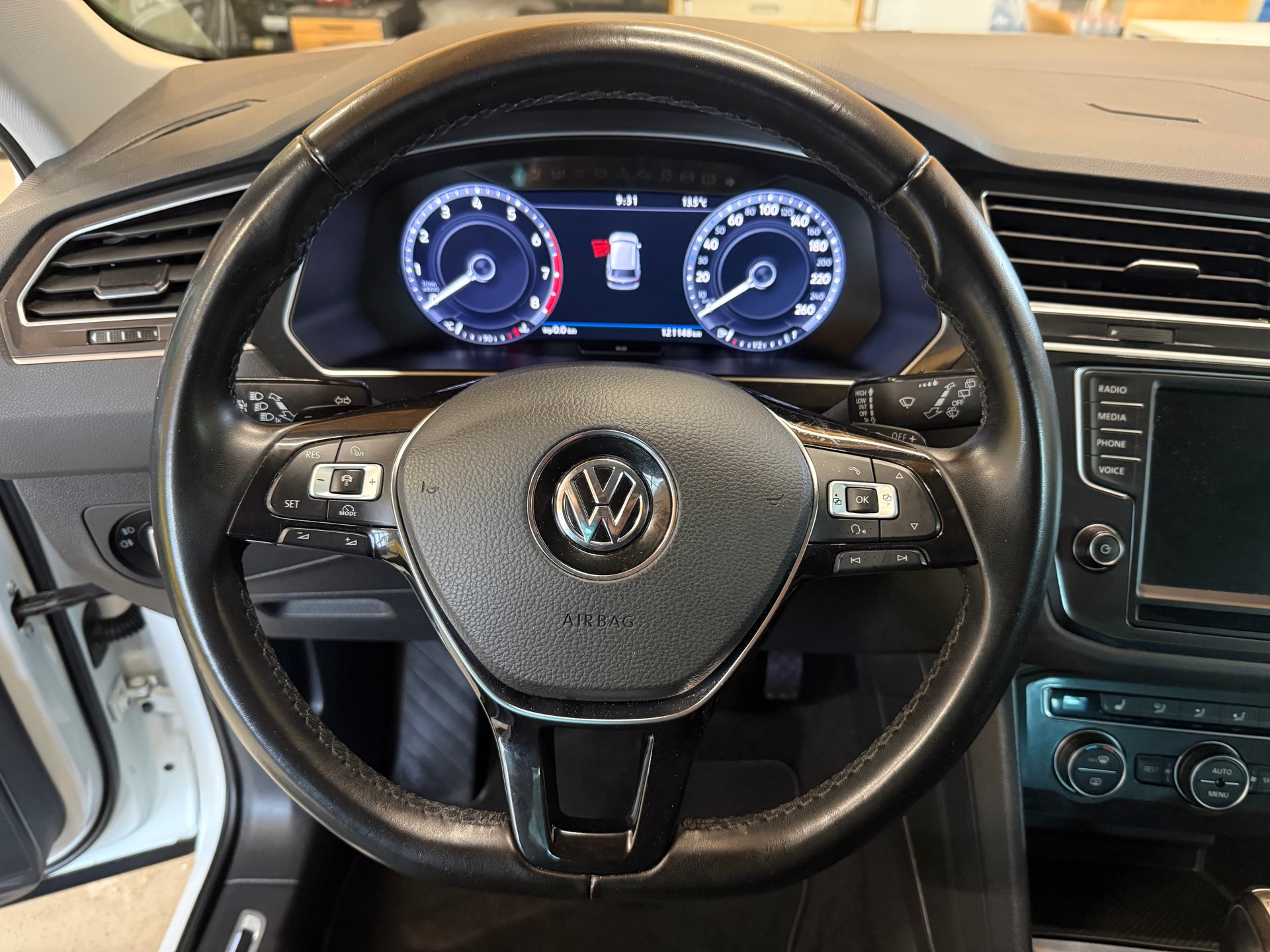 VW Tiguan 2.0TSI Highline 4Motion DSG-image-9