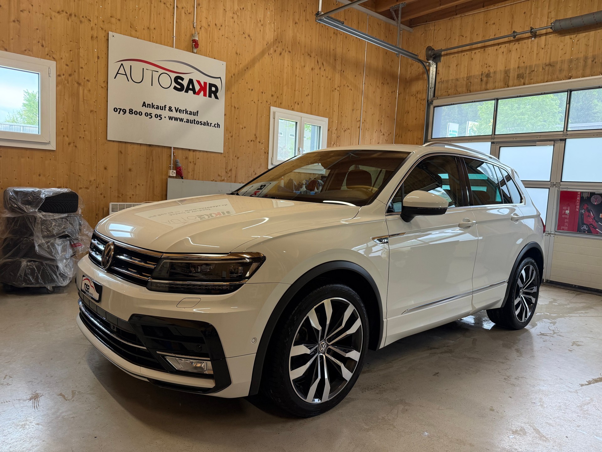 VW Tiguan 2.0TSI Highline 4Motion DSG-image-0