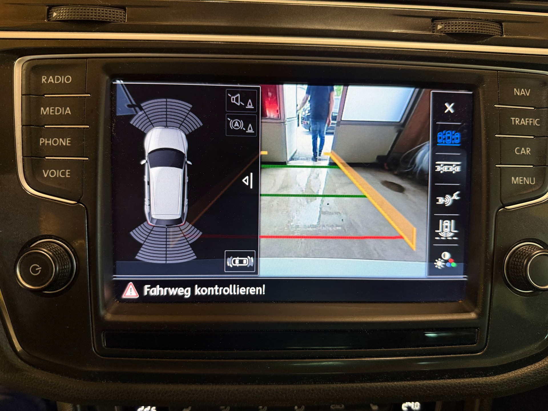 VW Tiguan 2.0TSI Highline 4Motion DSG-image-13