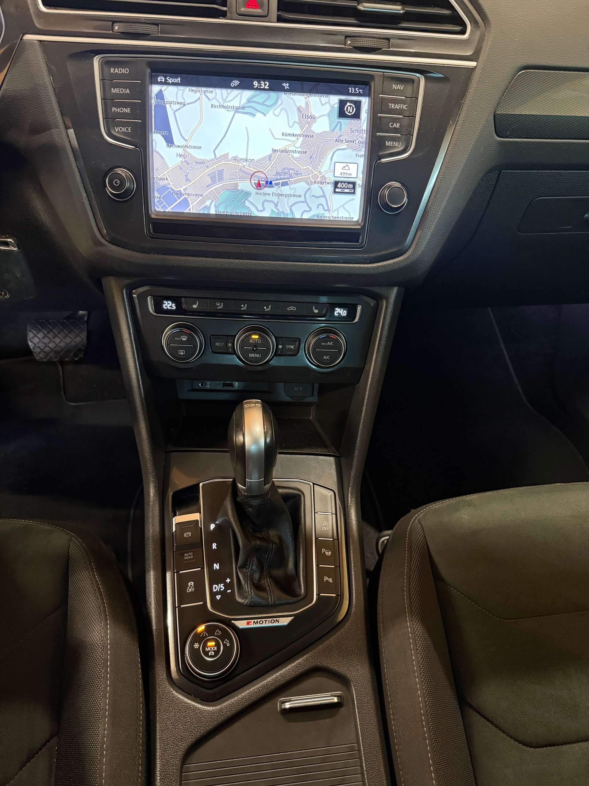 VW Tiguan 2.0TSI Highline 4Motion DSG-image-11