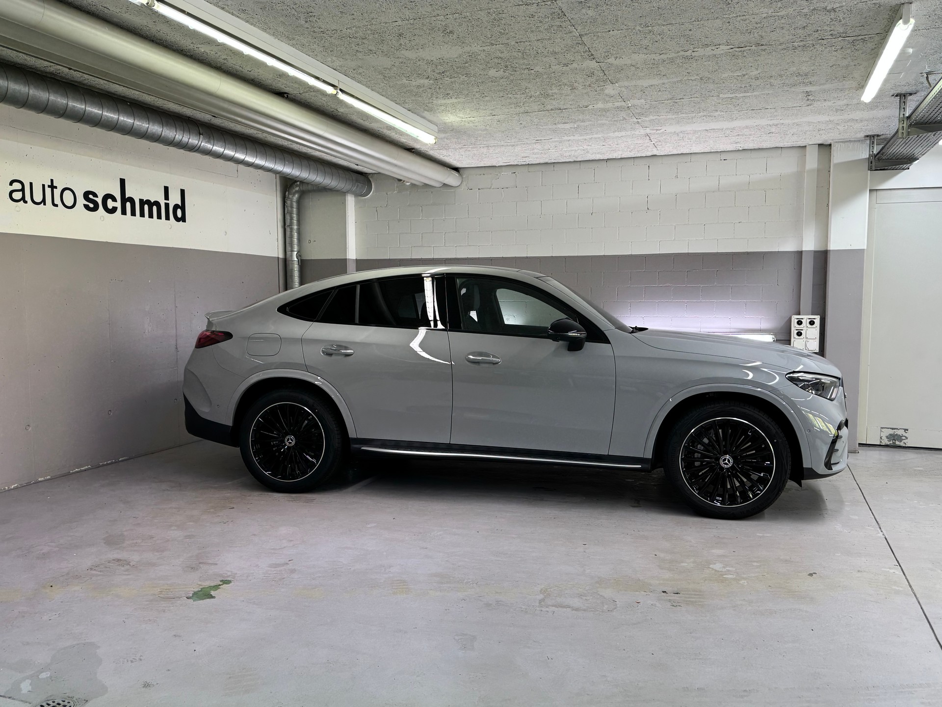 MERCEDES-BENZ GLC Coupé 300 4Matic-image-2