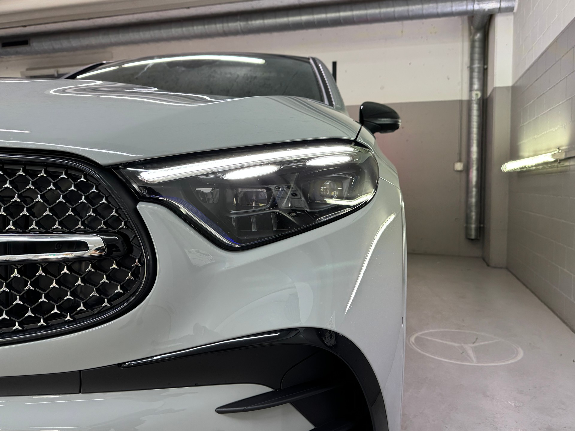 MERCEDES-BENZ GLC Coupé 300 4Matic-image-4