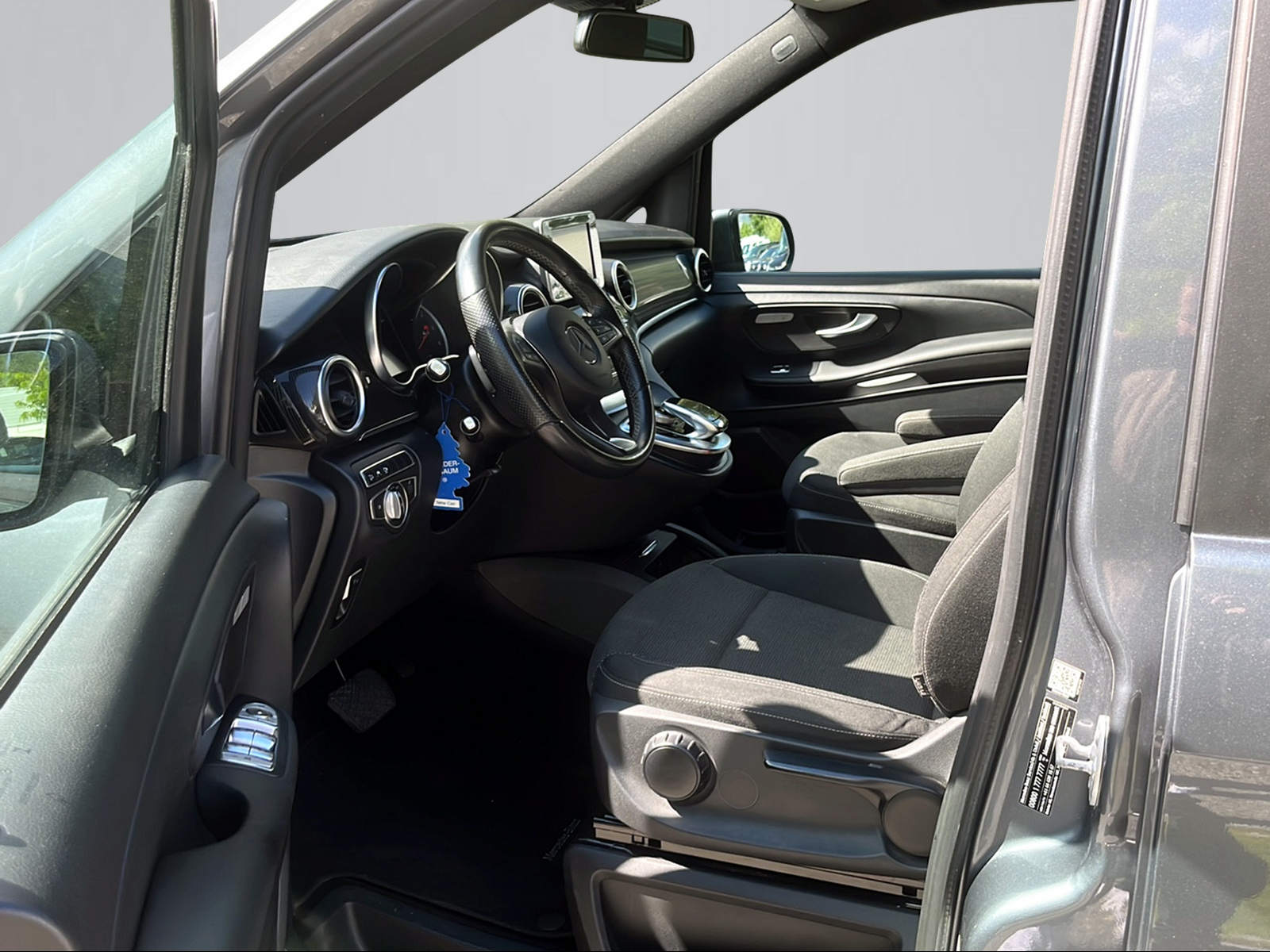 MERCEDES-BENZ V 250 d kompakt 4Matic 7G-Tronic-showroom-element-1