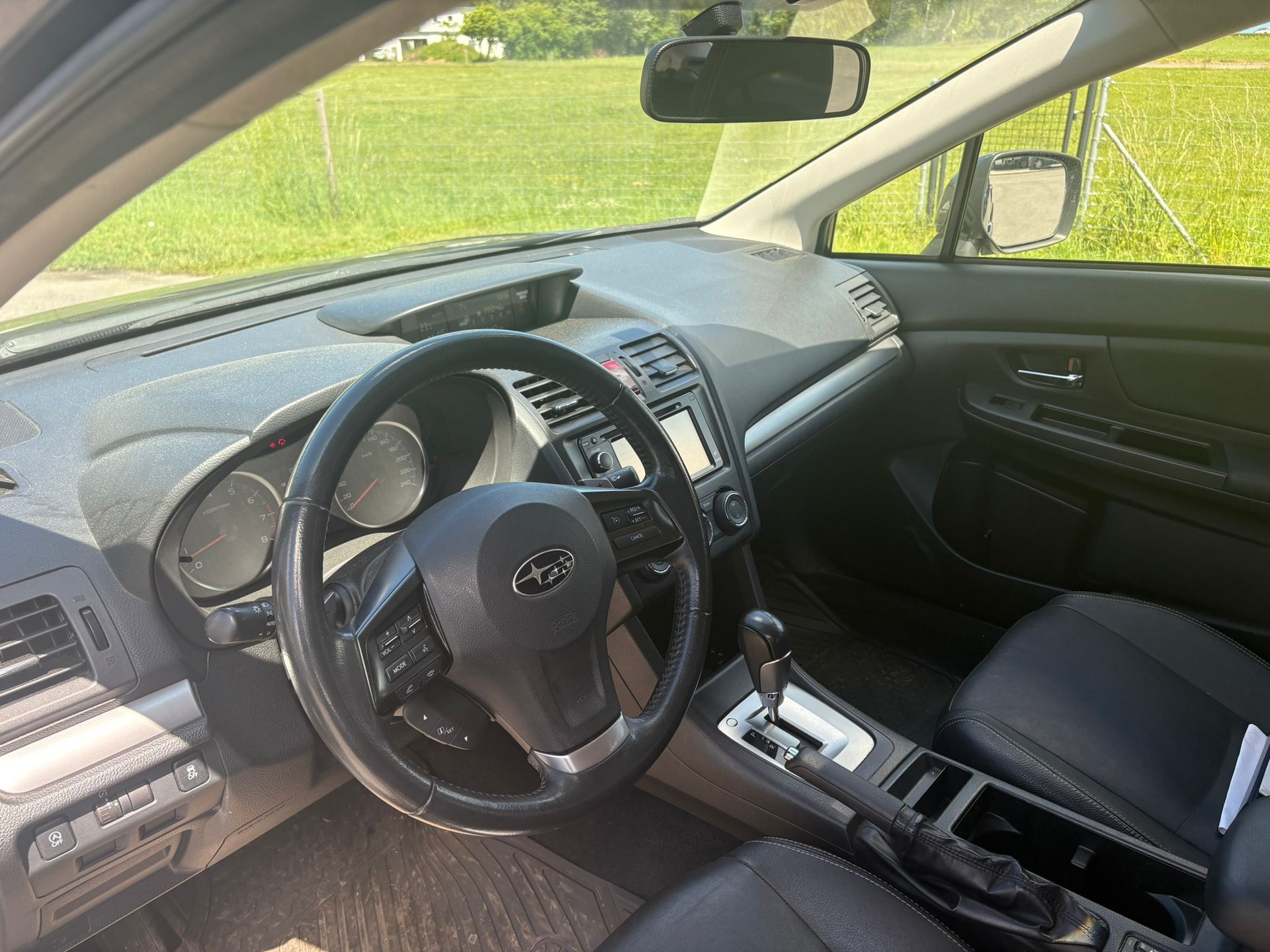 SUBARU XV 2.0 Swiss Three AWD CVT-image-3