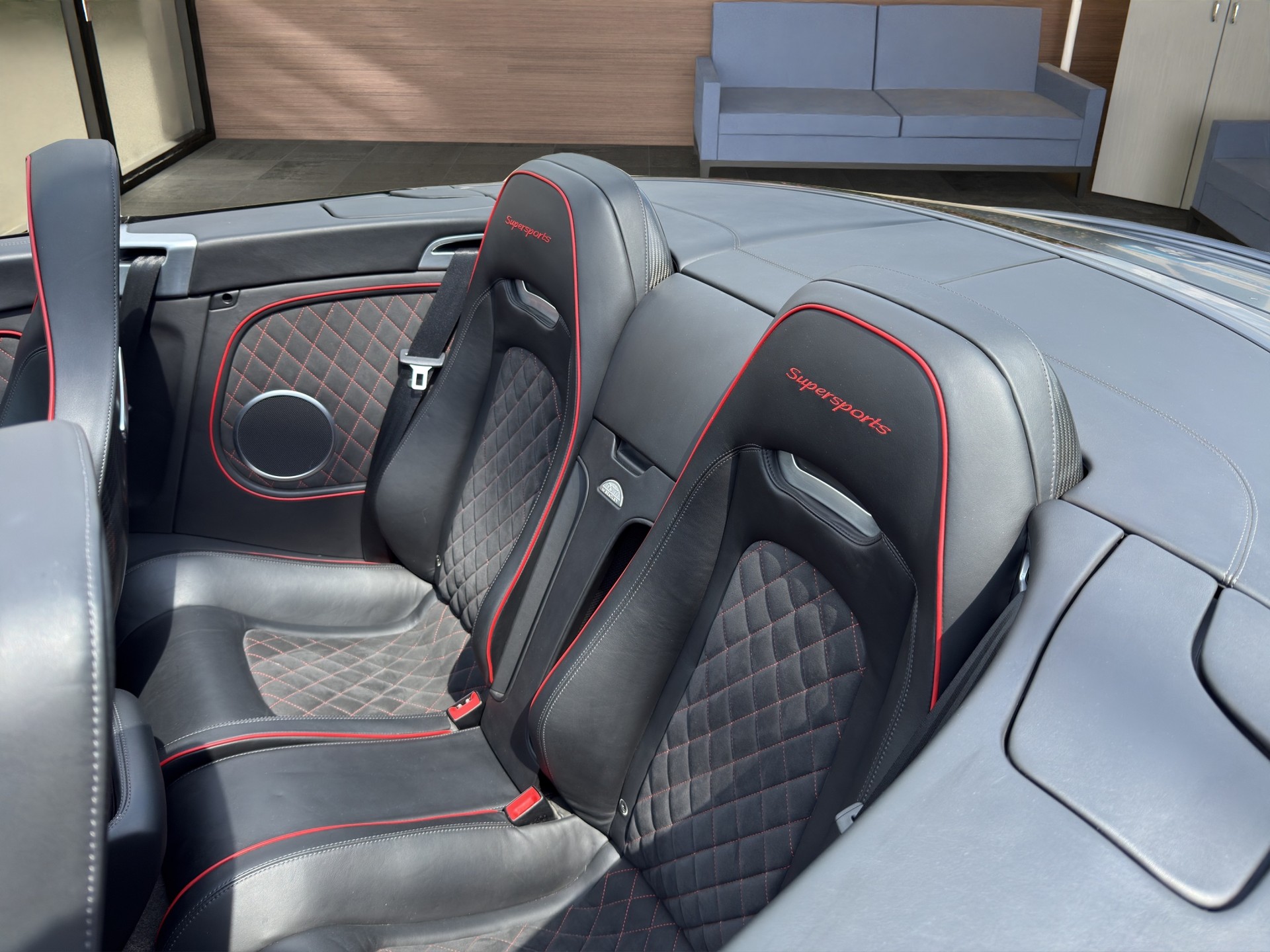 BENTLEY Continental Supersports Convertible 6.0-image-11