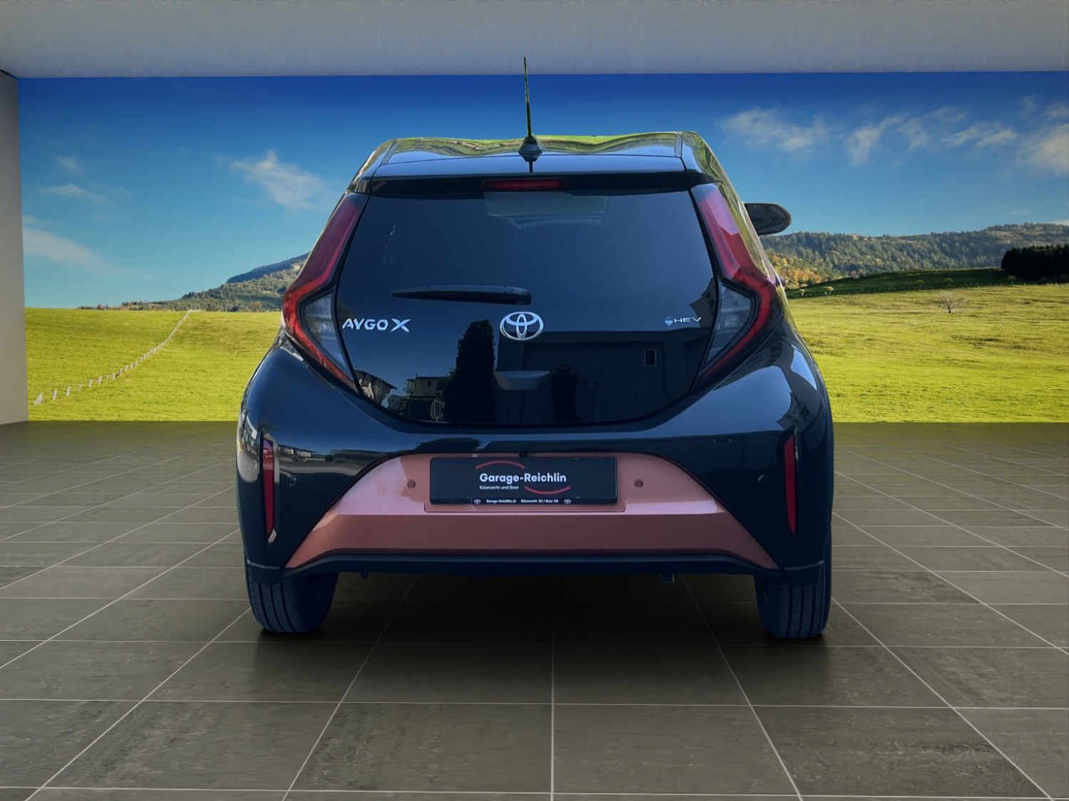 TOYOTA Aygo X 1.5 VVT-i HSD Trend-showroom-element-3