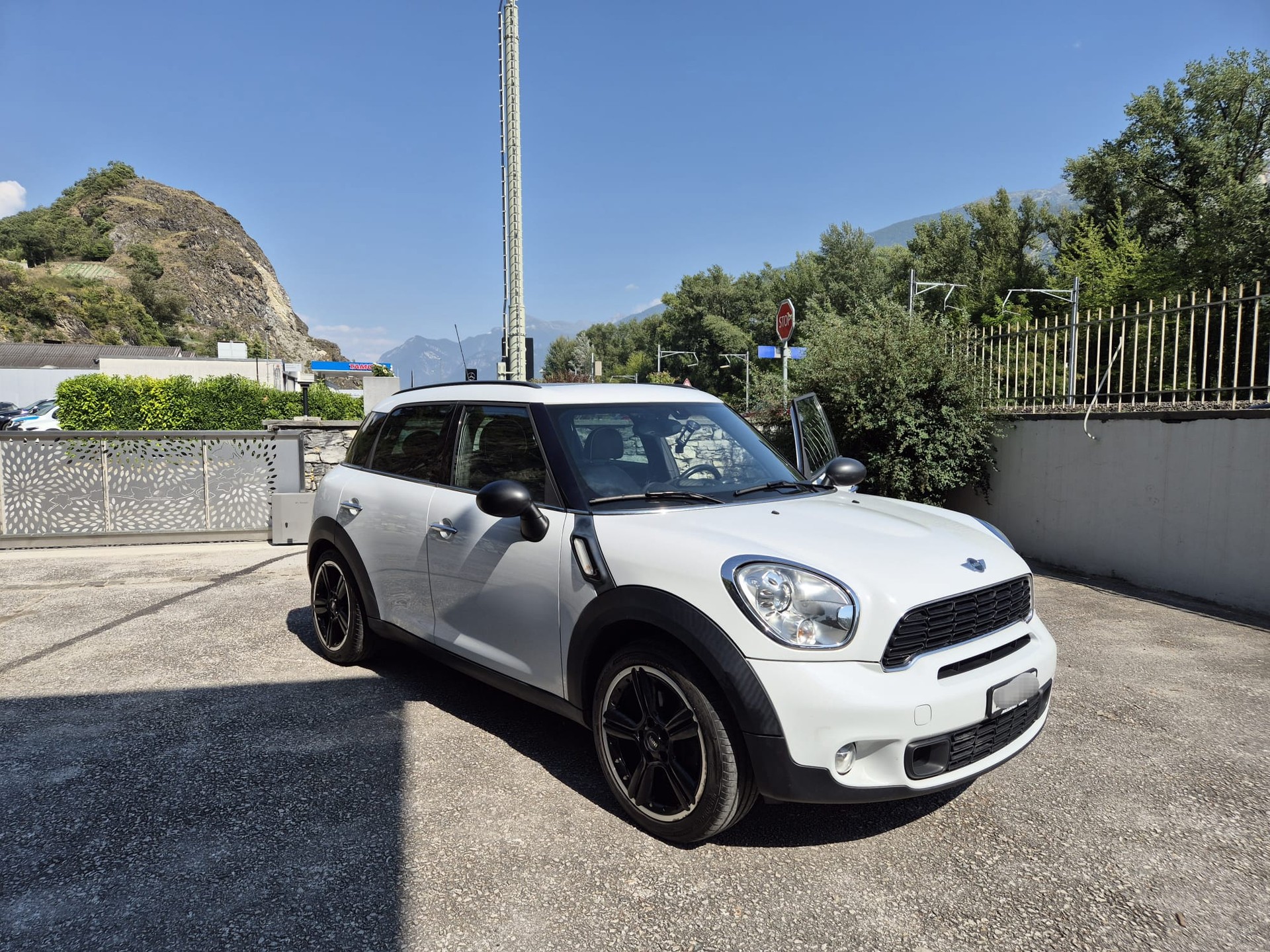 MINI Countryman Cooper S ALL4 Steptronic-image-1