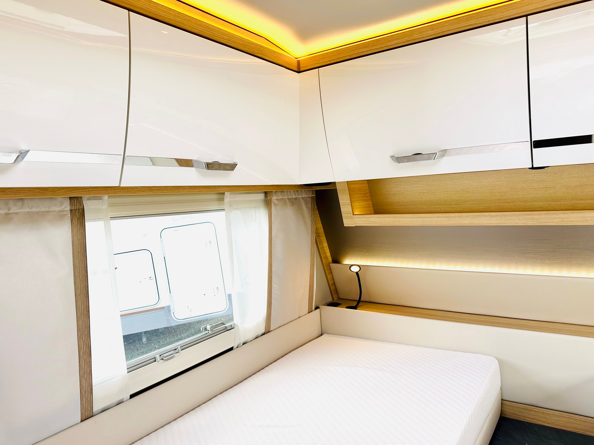 TABBERT VIVALDI ***NEUWERTIGER ZUSTAND***LÄNGSBETT ***MOVER***SOLAR***TV mit aut. SAT***-image-13