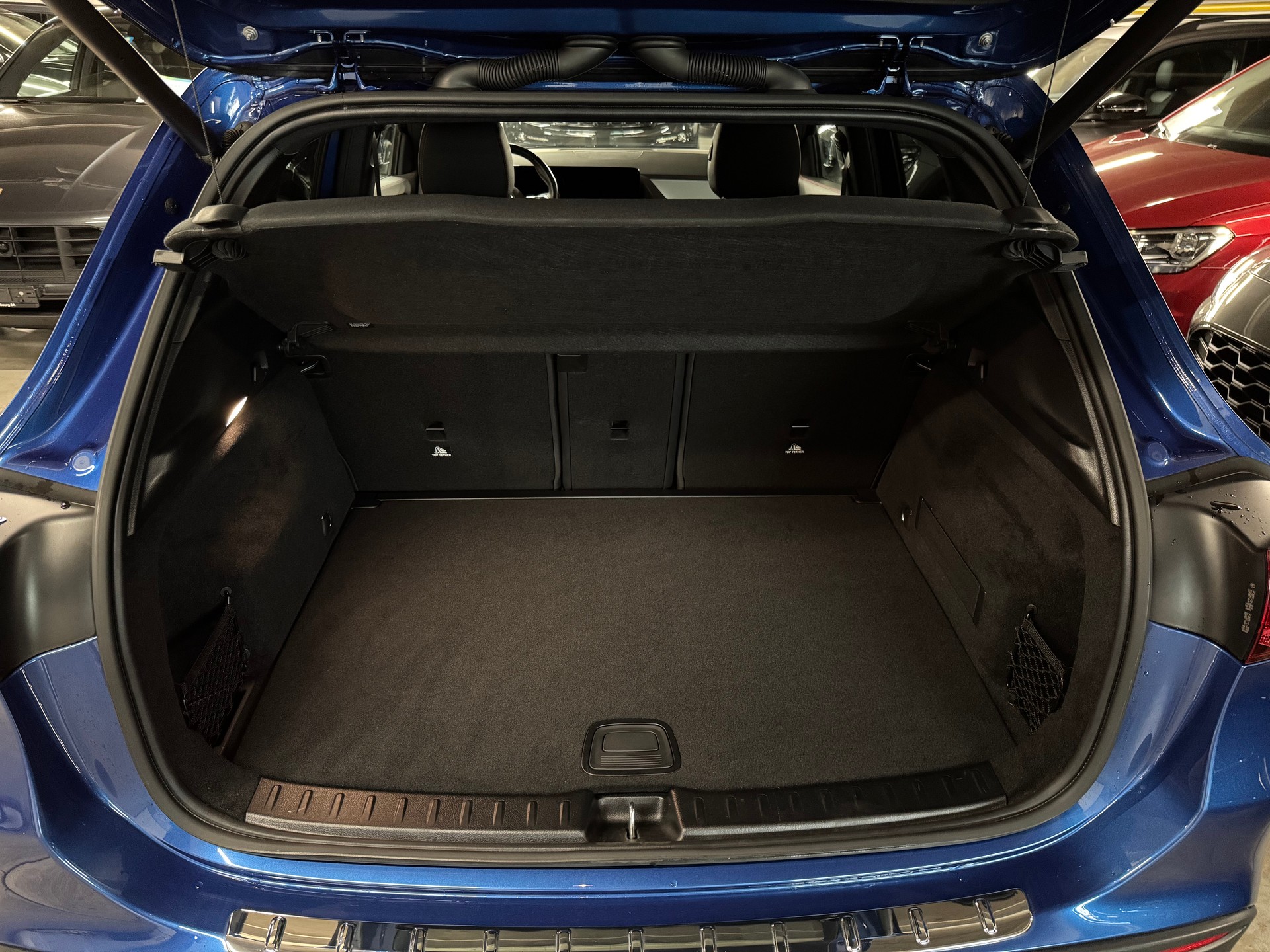 MERCEDES-BENZ GLA 220d AMG Line 4Matic 8G-DCT-image-14
