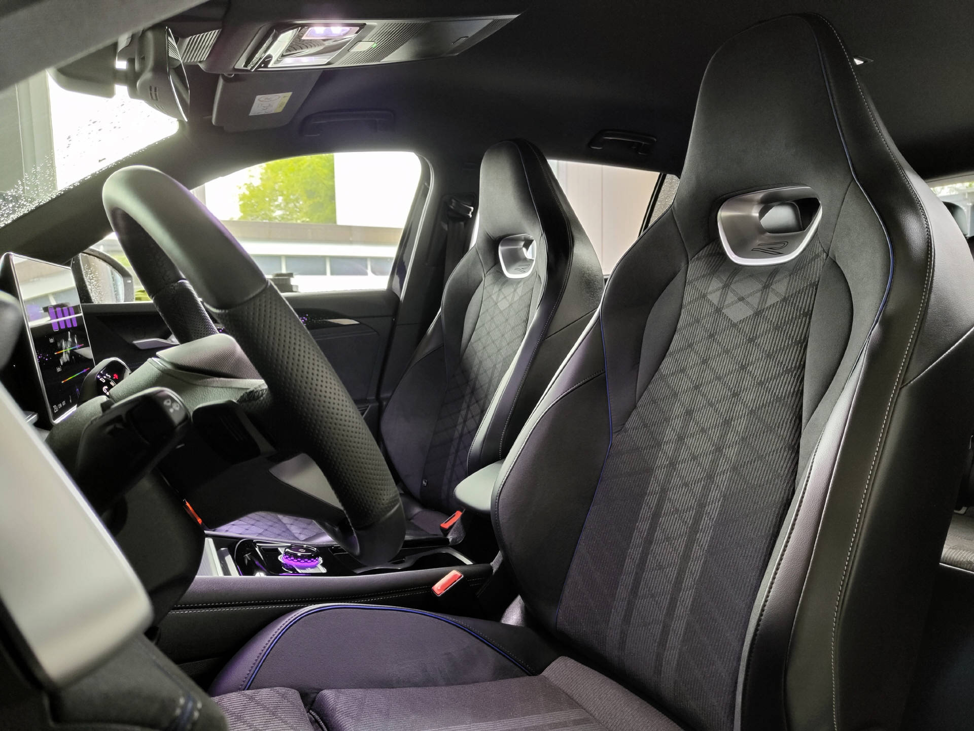 VW Tayron 2.0 TSI R-Line DSG 4Motion-image-5