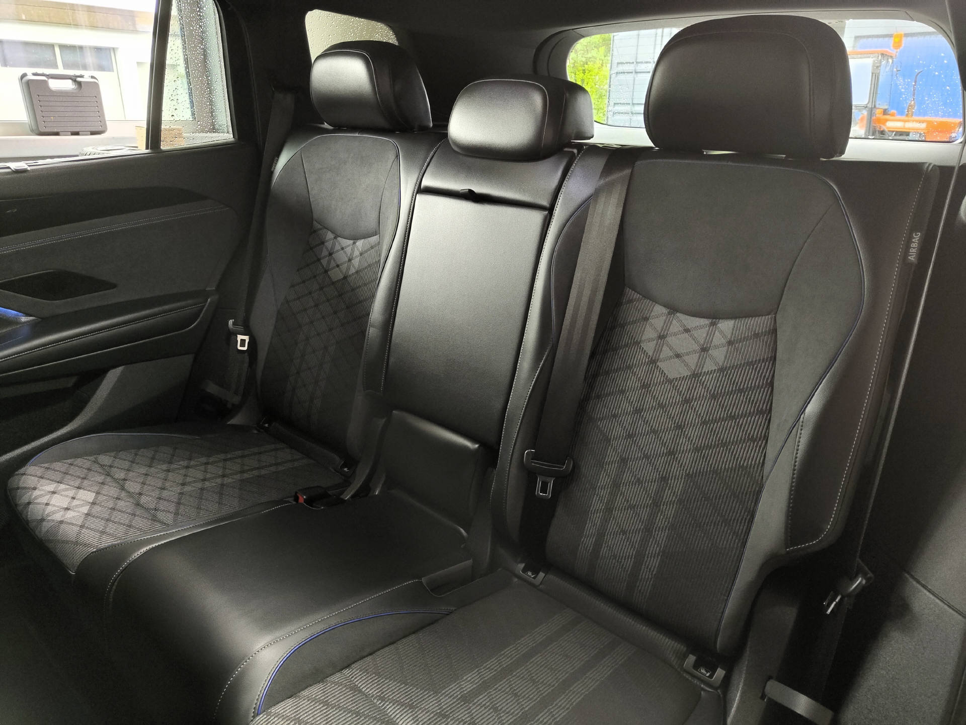 VW Tayron 2.0 TSI R-Line DSG 4Motion-image-6