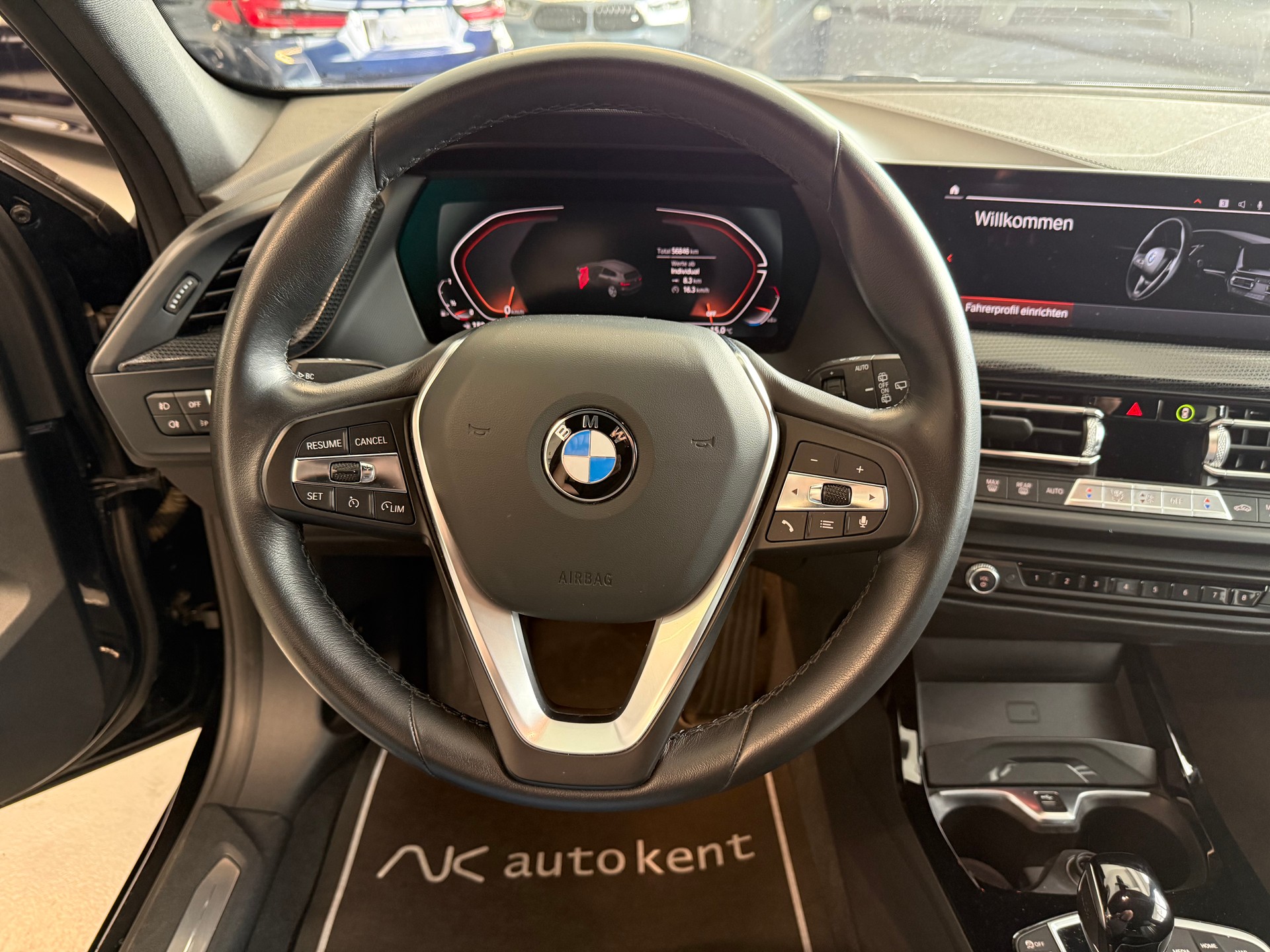 BMW 120i Sport Line Steptronic-image-7
